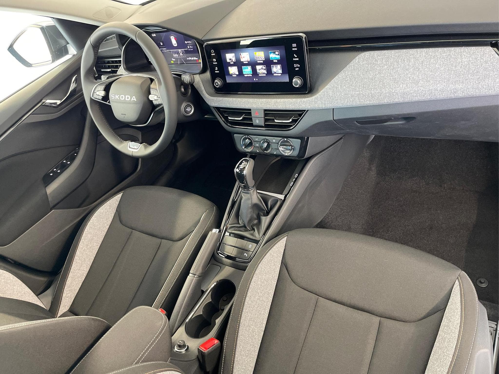 Skoda Kamiq Selection (2026) - Foto 13
