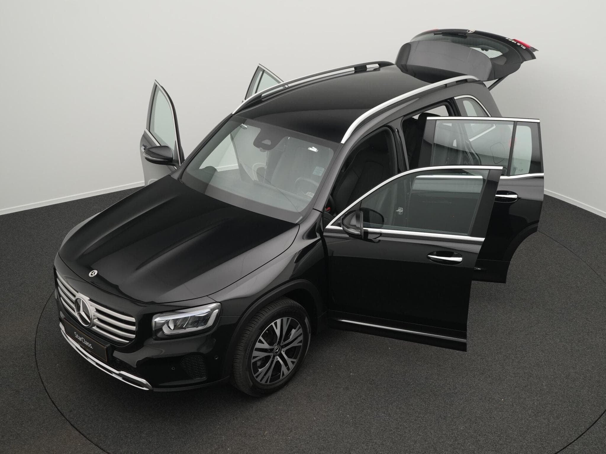 Mercedes GLB 180 d Progressive LED+Kamera+MBUX+Apple (2025) - Photo 12