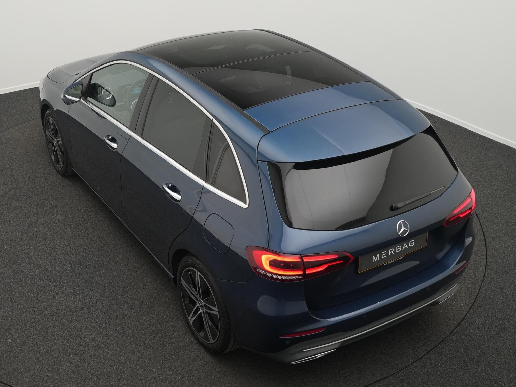 Mercedes B 250 4MATIC (2020) - Foto 13