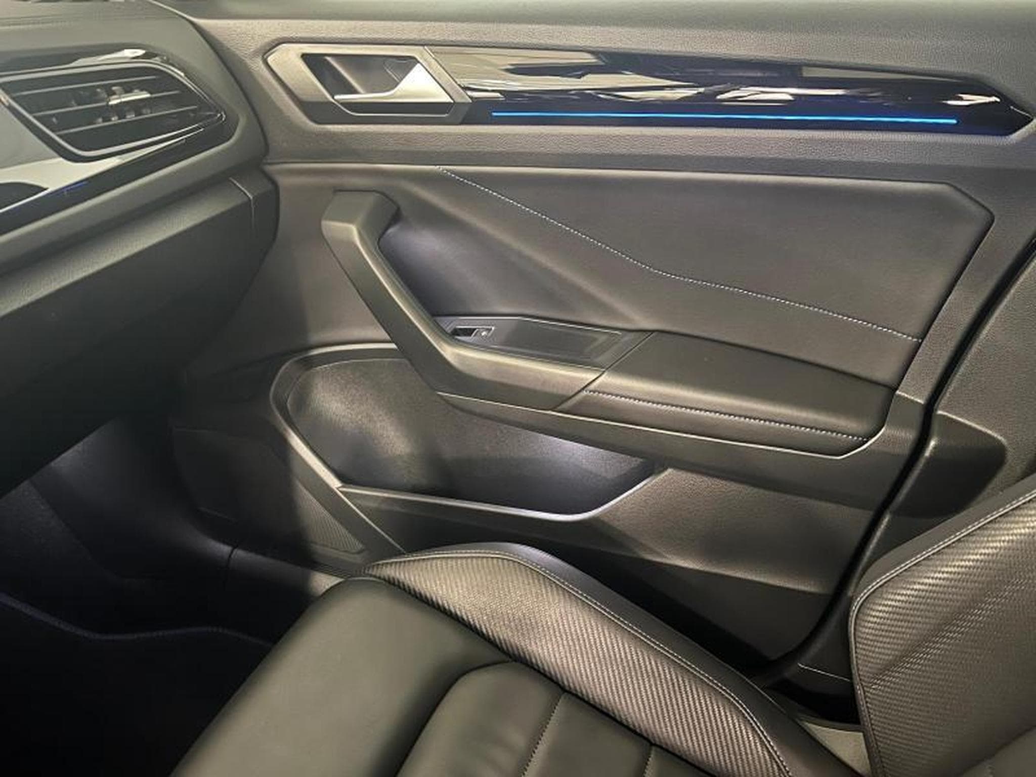 VW T-Roc R (2025) - Foto 16