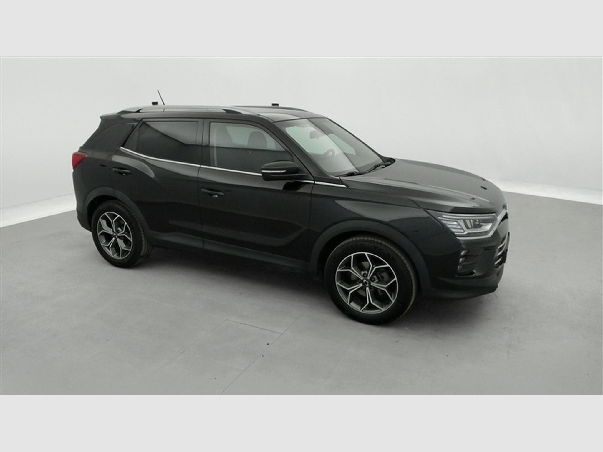 KGM Korando 1.6 CRDi 136cv AT Dream CARPLAY / FULL LED / CAMERA / JA 18" (2021) - Foto 23