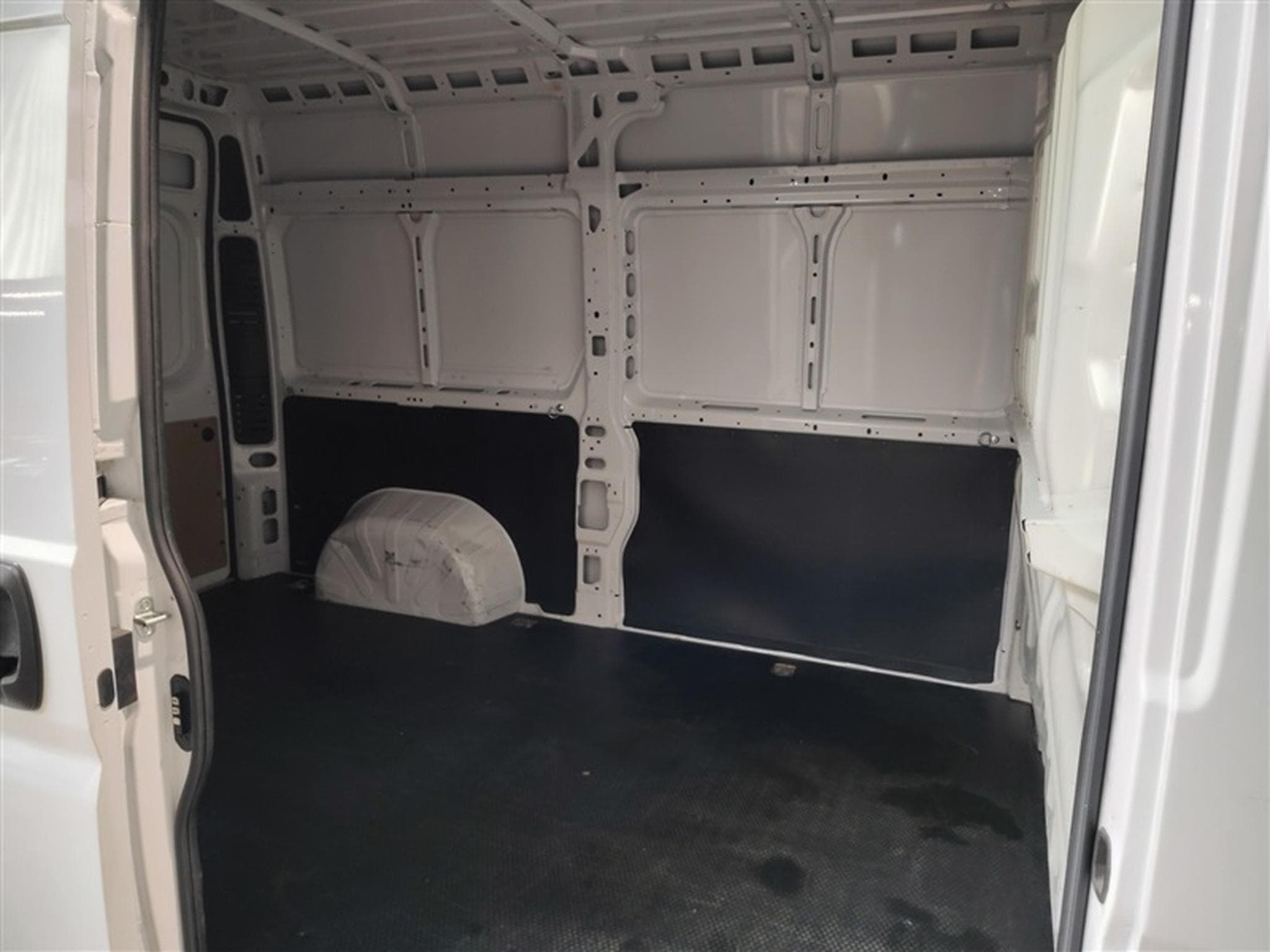 Opel Movano 2.2 Turbo D L2H2 CLIM (2022) - Foto 13