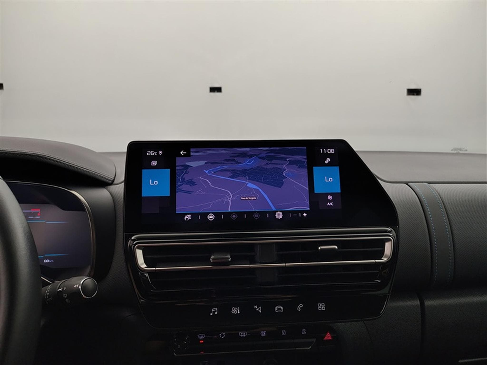 Citroen C5 Aircross 1.2 PureTech Shine EAT8 NAVI / CUIR-ALCANTARA / FULL LED (2023) - Foto 11
