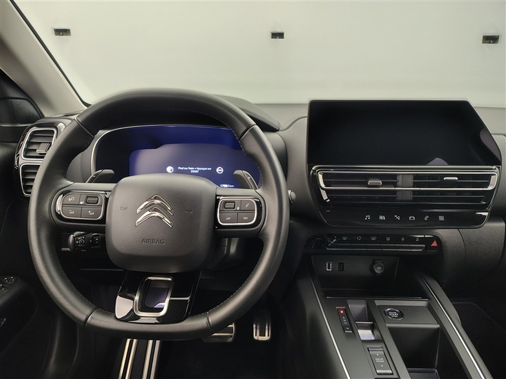 Citroen C5 Aircross 1.2 PureTech Shine EAT8 NAVI / CUIR-ALCANTARA / FULL LED (2023) - Foto 9