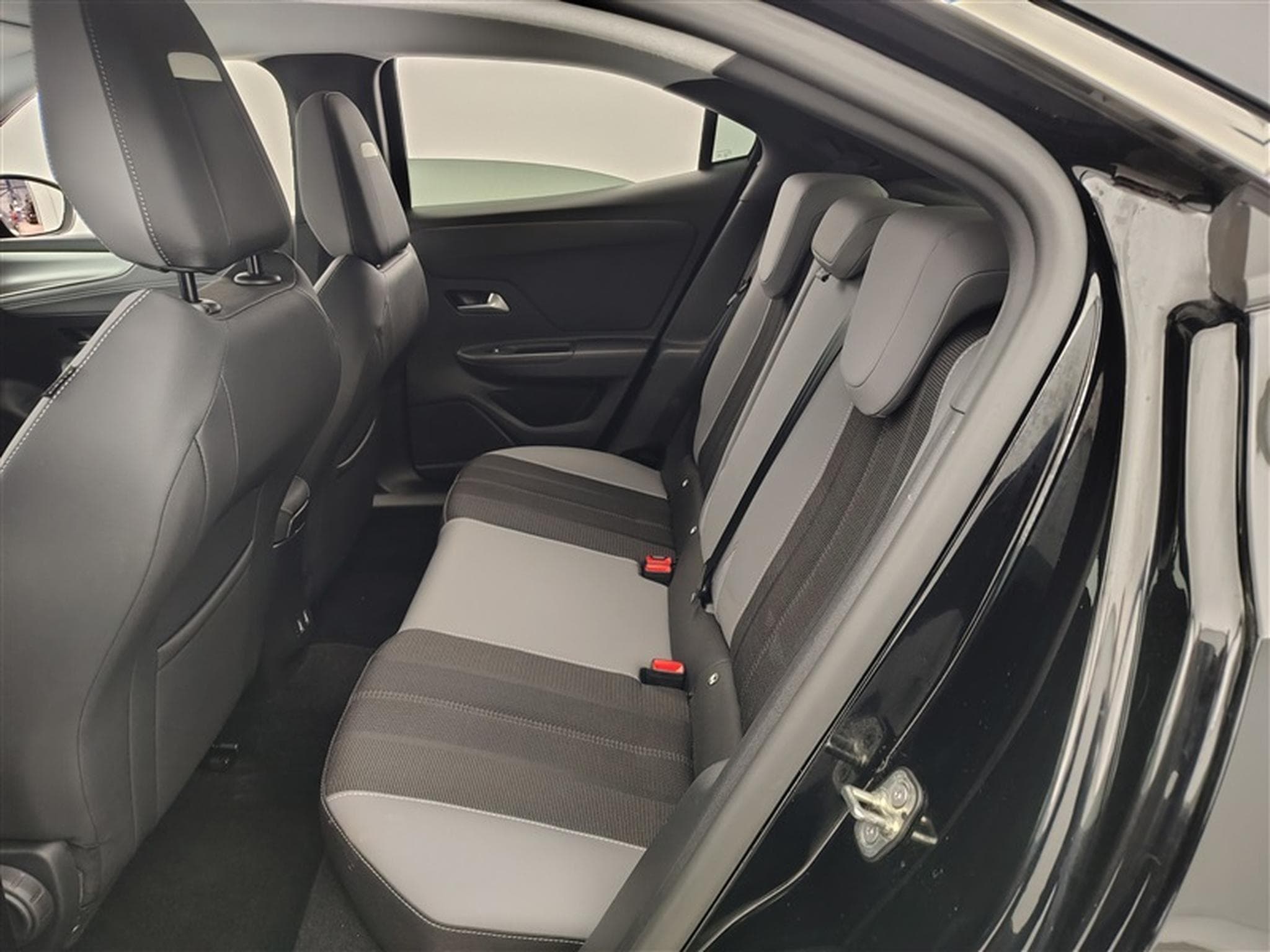 Opel Mokka 1.2 Turbo Edition S/S (EU6.4) (2023) - Foto 13