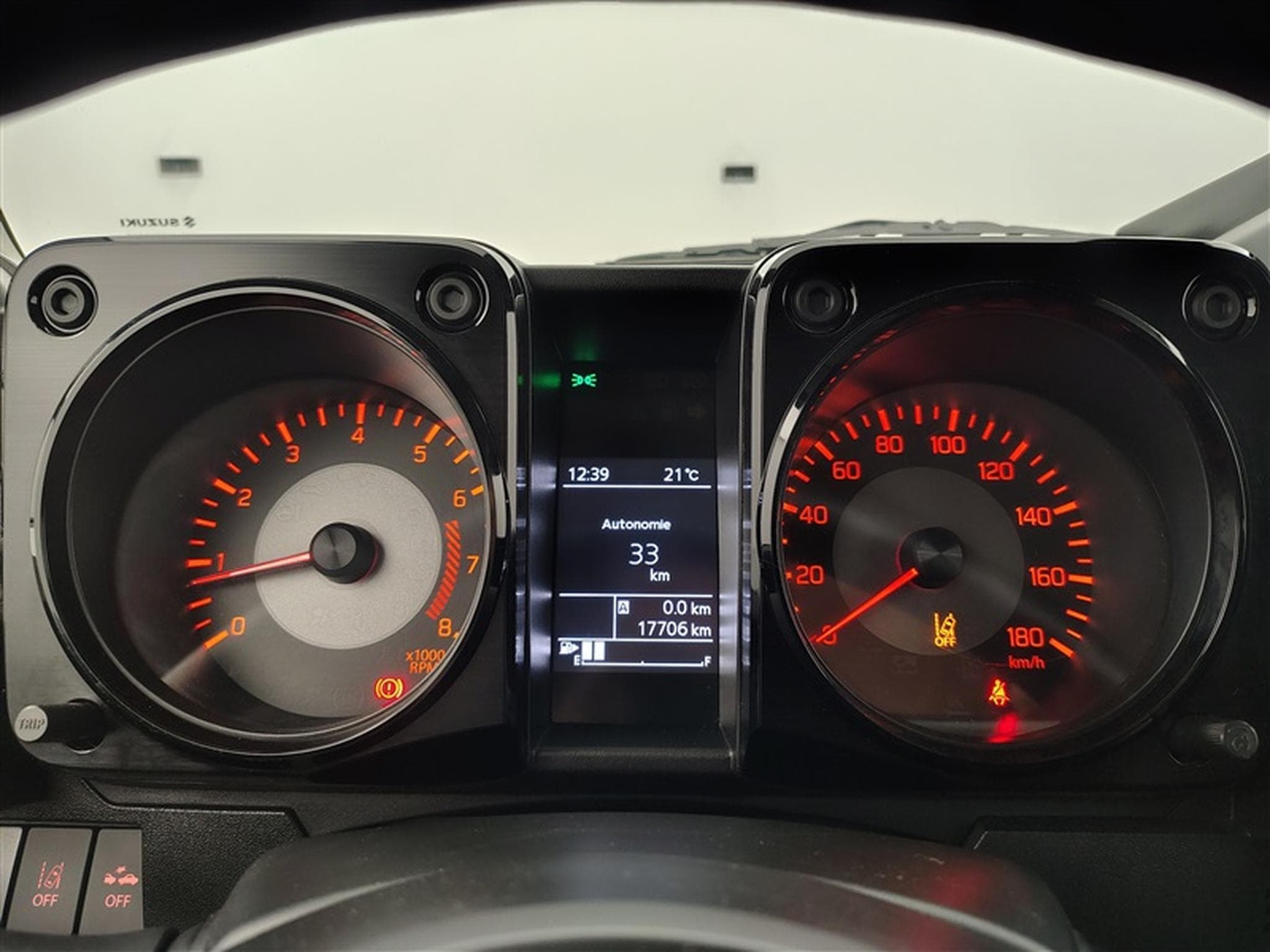 Suzuki Jimny 1.5i 4x4 GL CLIM / BLUETOOTH / LIMITEUR (2024) - Foto 10