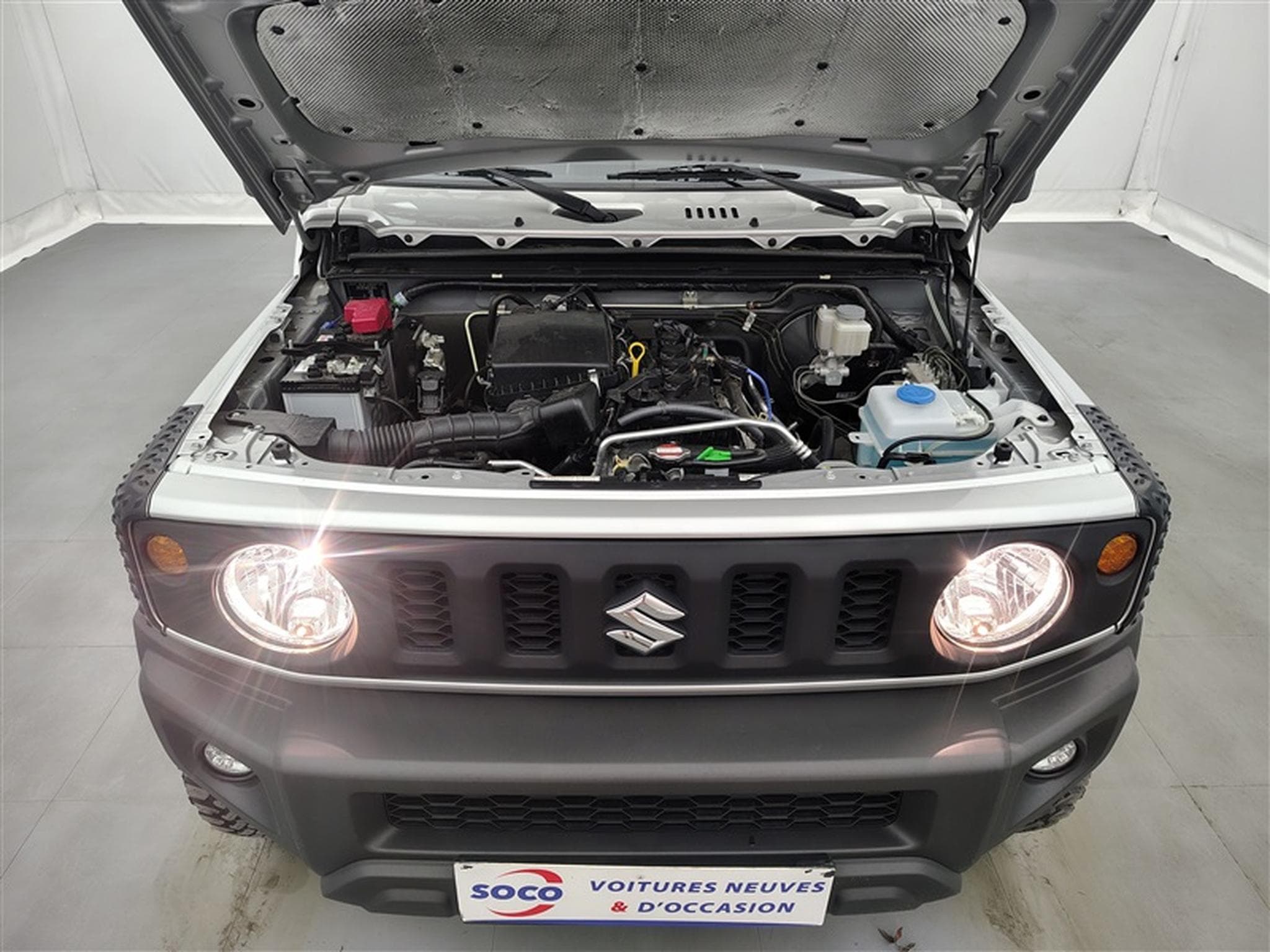Suzuki Jimny 1.5i 4x4 GL CLIM / BLUETOOTH / LIMITEUR (2024) - Foto 18