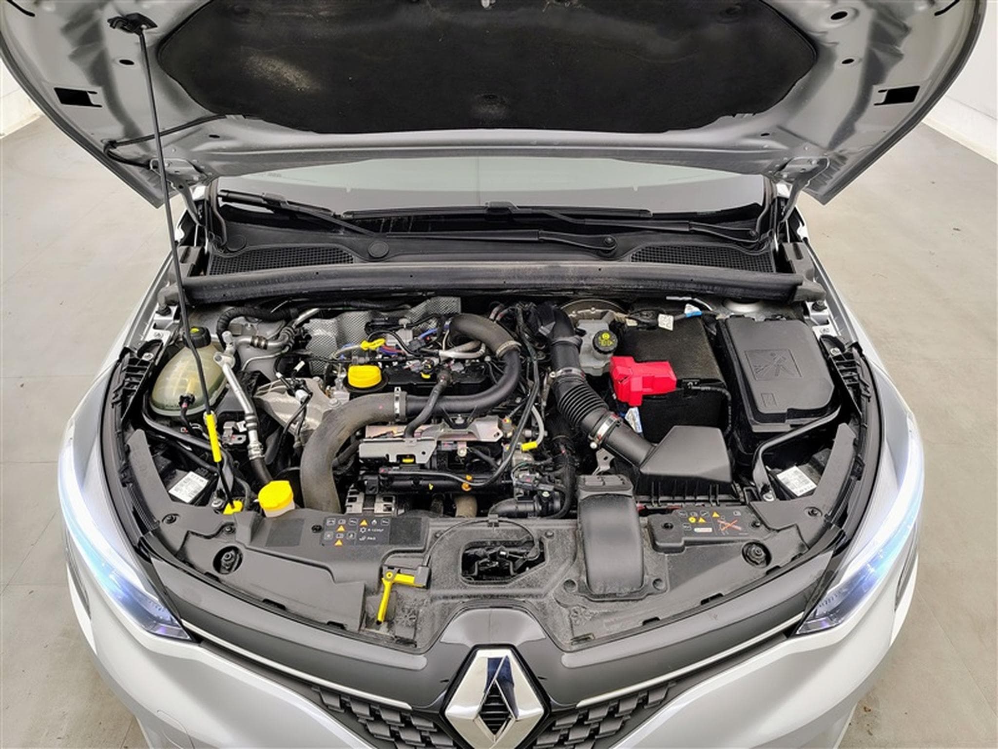 Renault Clio 1.0 TCe Equilibre GPF (2022) - Foto 19