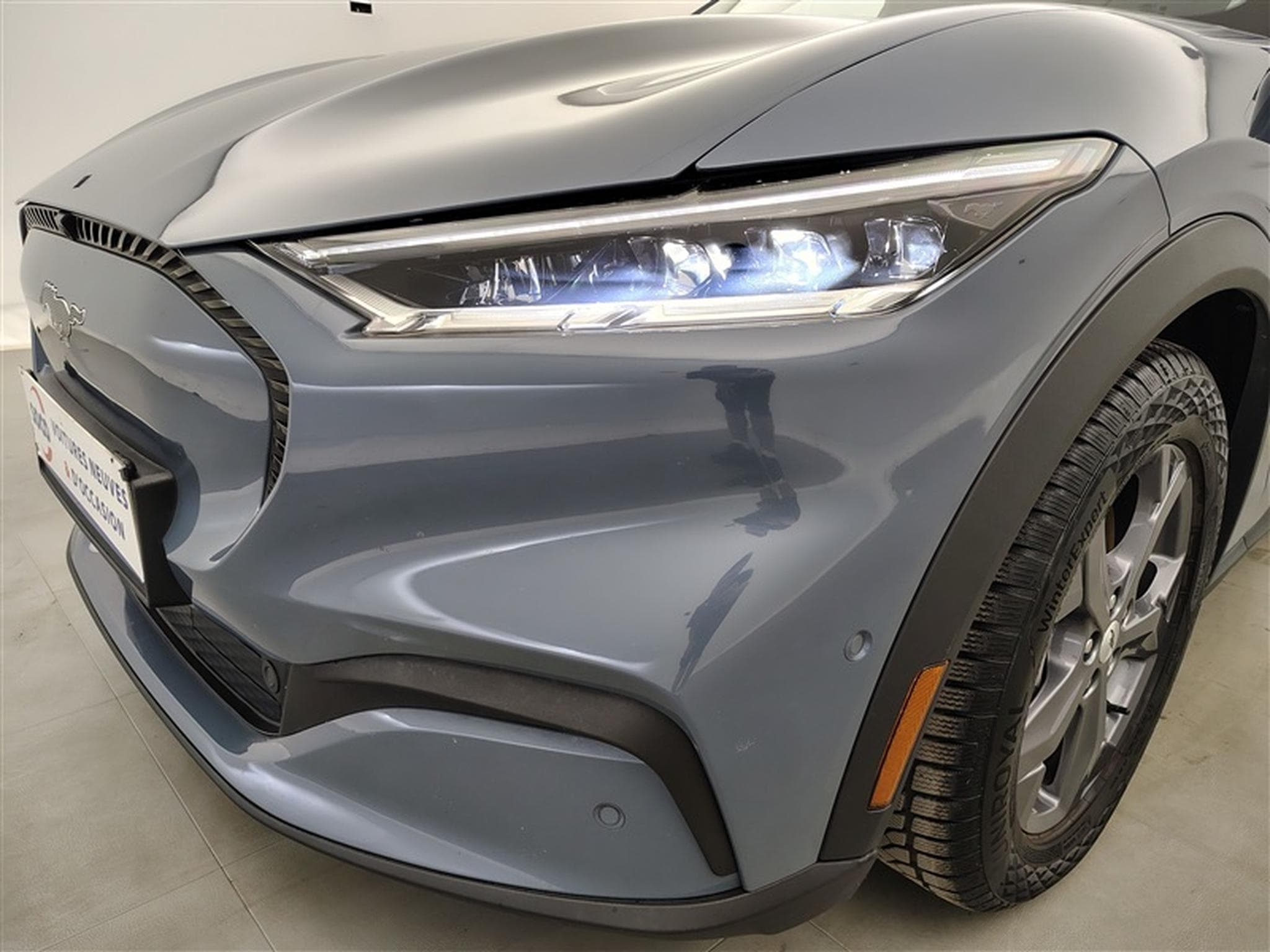 Ford Mustang Mach-E 76 kWh Technologie Pack CUIR/NAVI/FULL LED (2024) - Foto 15