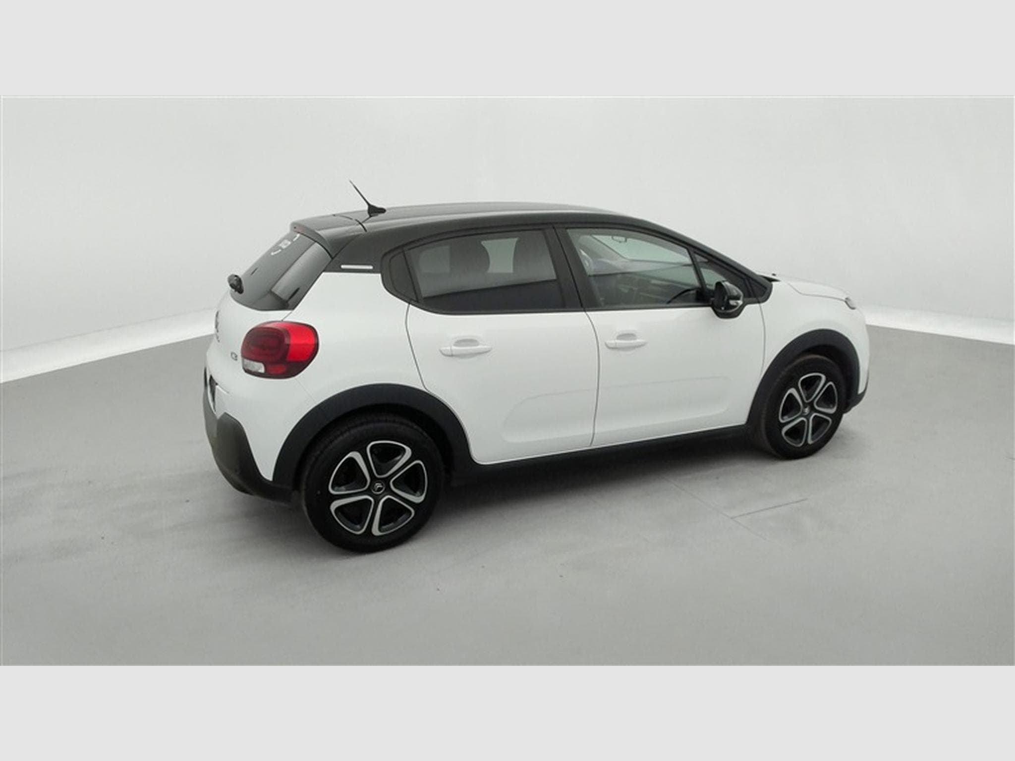 Citroen C3 1.2i PureTech Shine S&S (EU6.4) (2022) - Foto 23