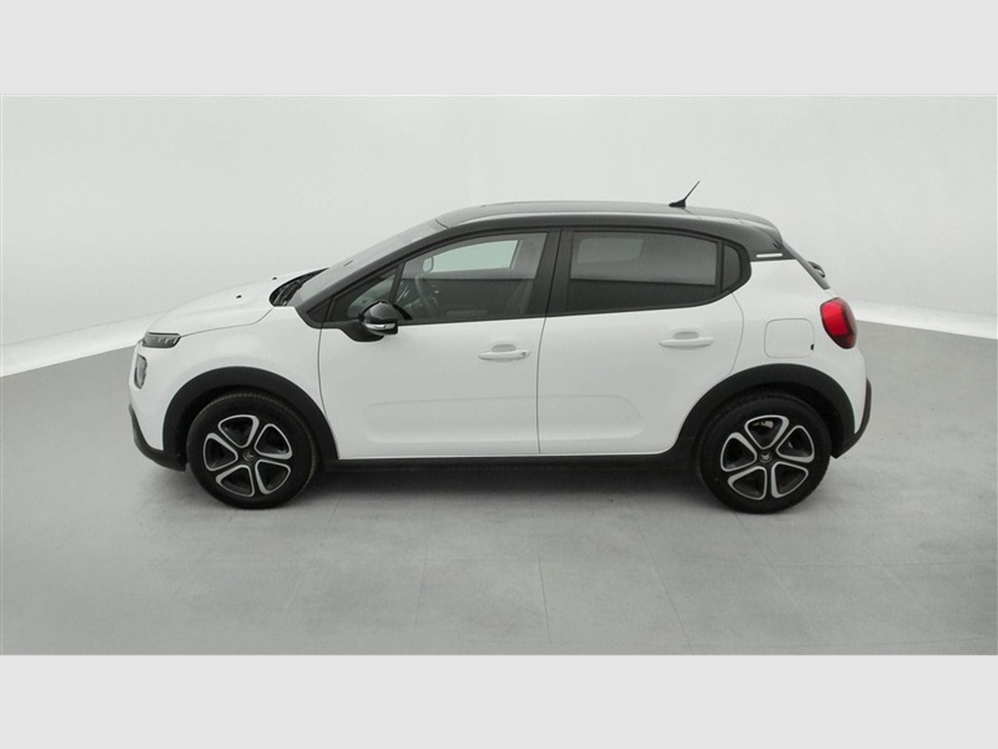 Citroen C3 1.2i PureTech Shine S&S (EU6.4) (2022) - Foto 3
