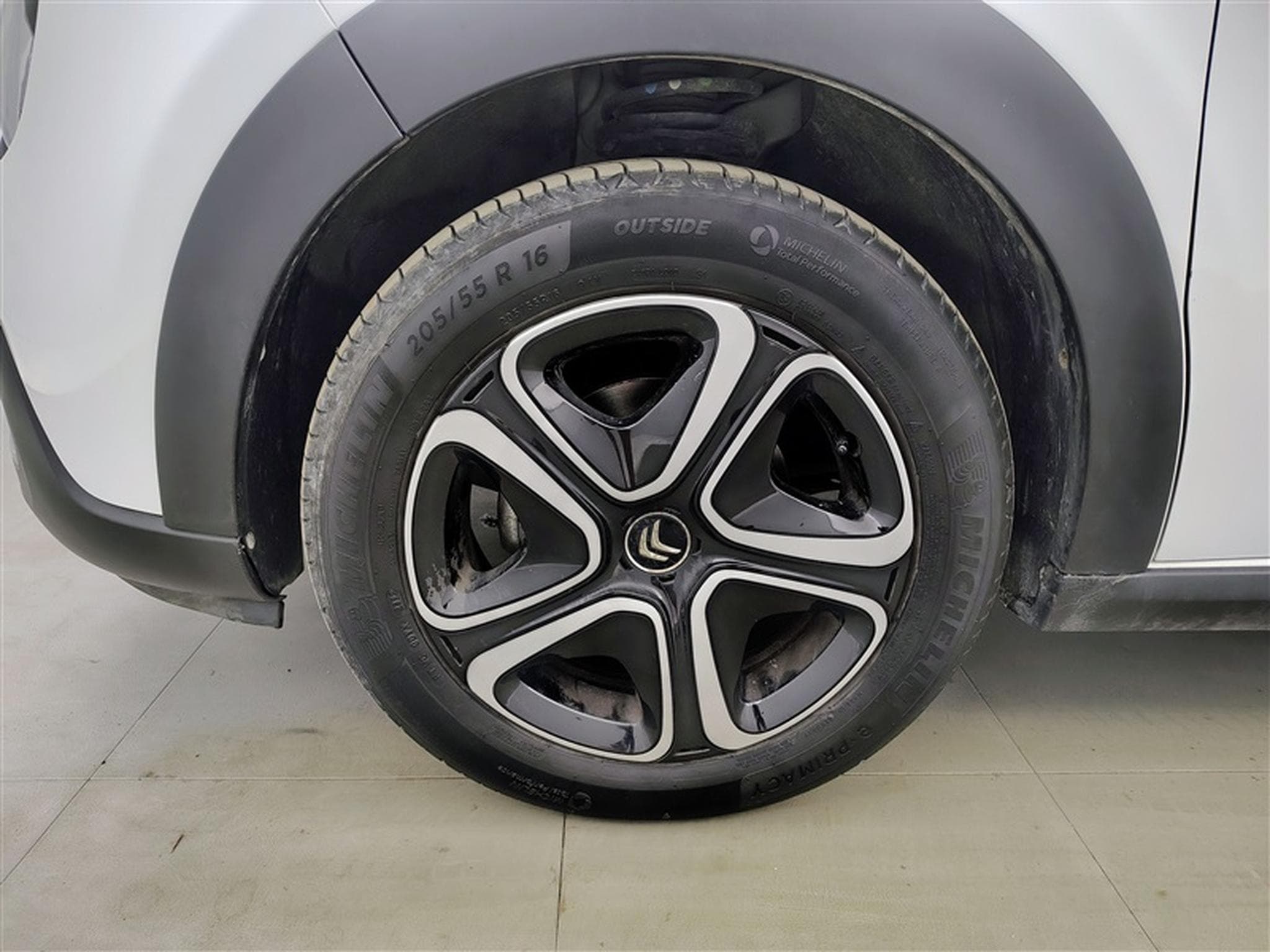 Citroen C3 1.2i PureTech Shine S&S (EU6.4) (2022) - Foto 6