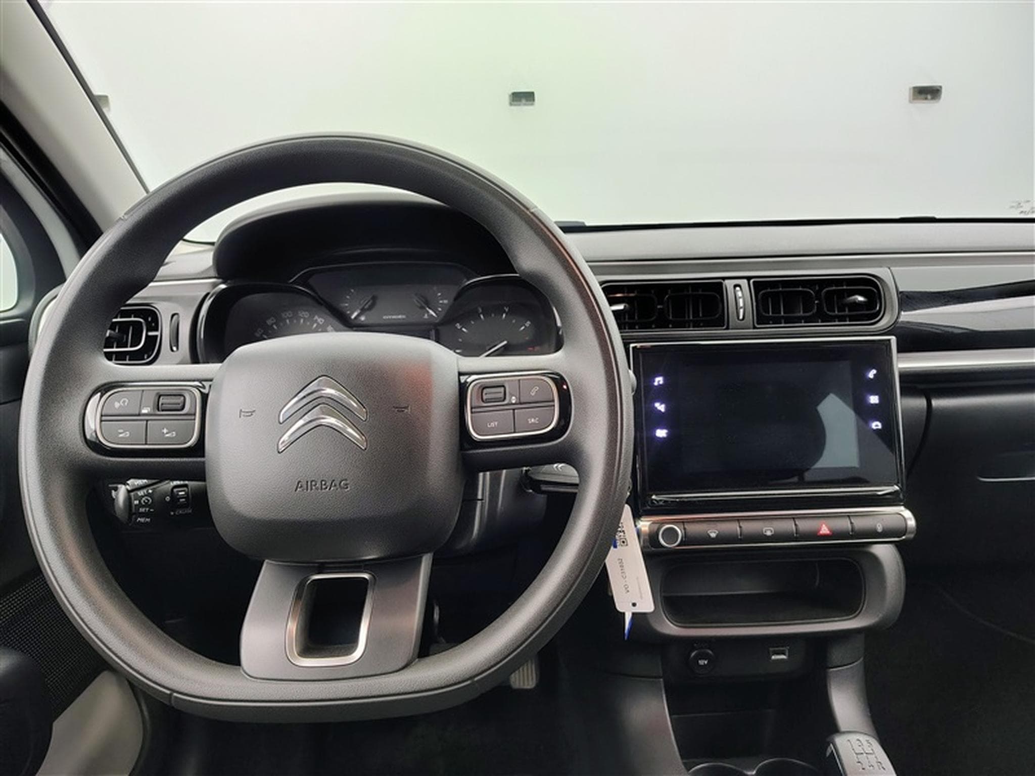 Citroen C3 1.2i PureTech Shine S&S (EU6.4) (2022) - Foto 9