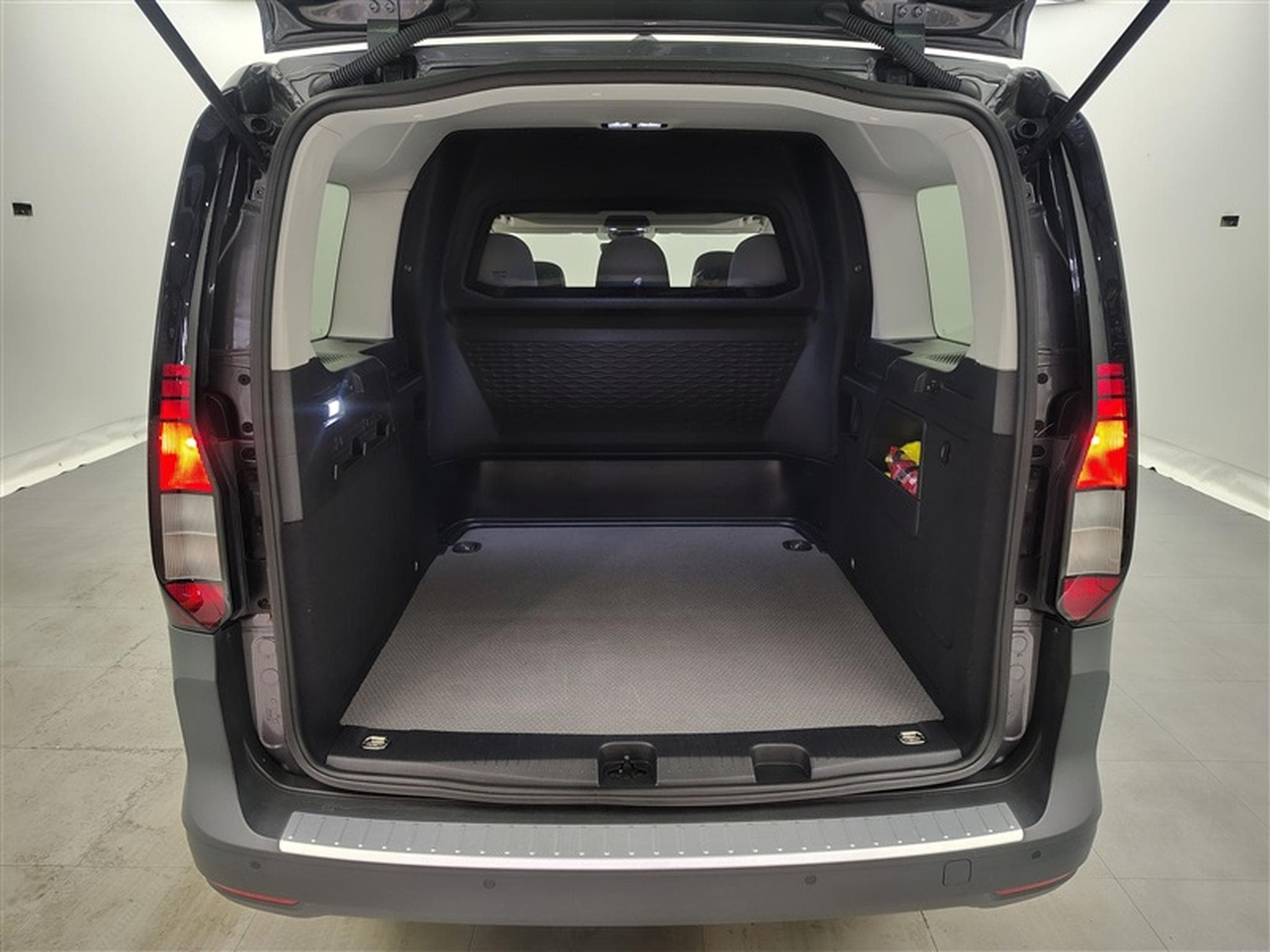 VW Caddy TDi Double cabine Navi / PDC (2024) - Foto 14