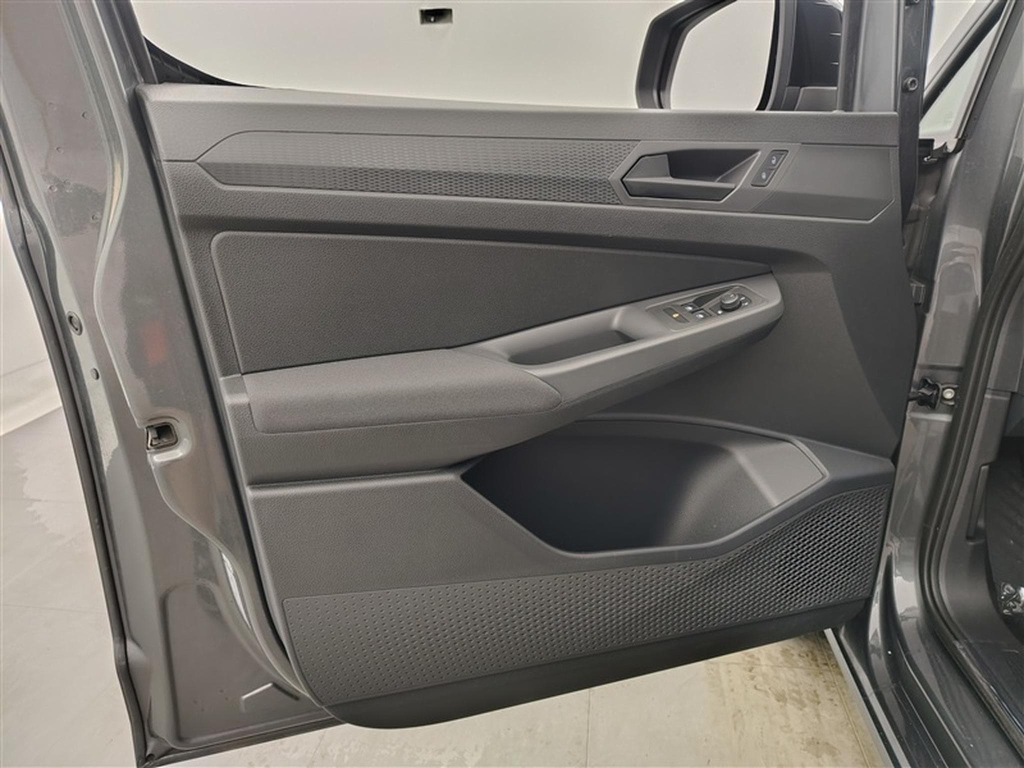 VW Caddy TDi Double cabine Navi / PDC (2024) - Foto 16
