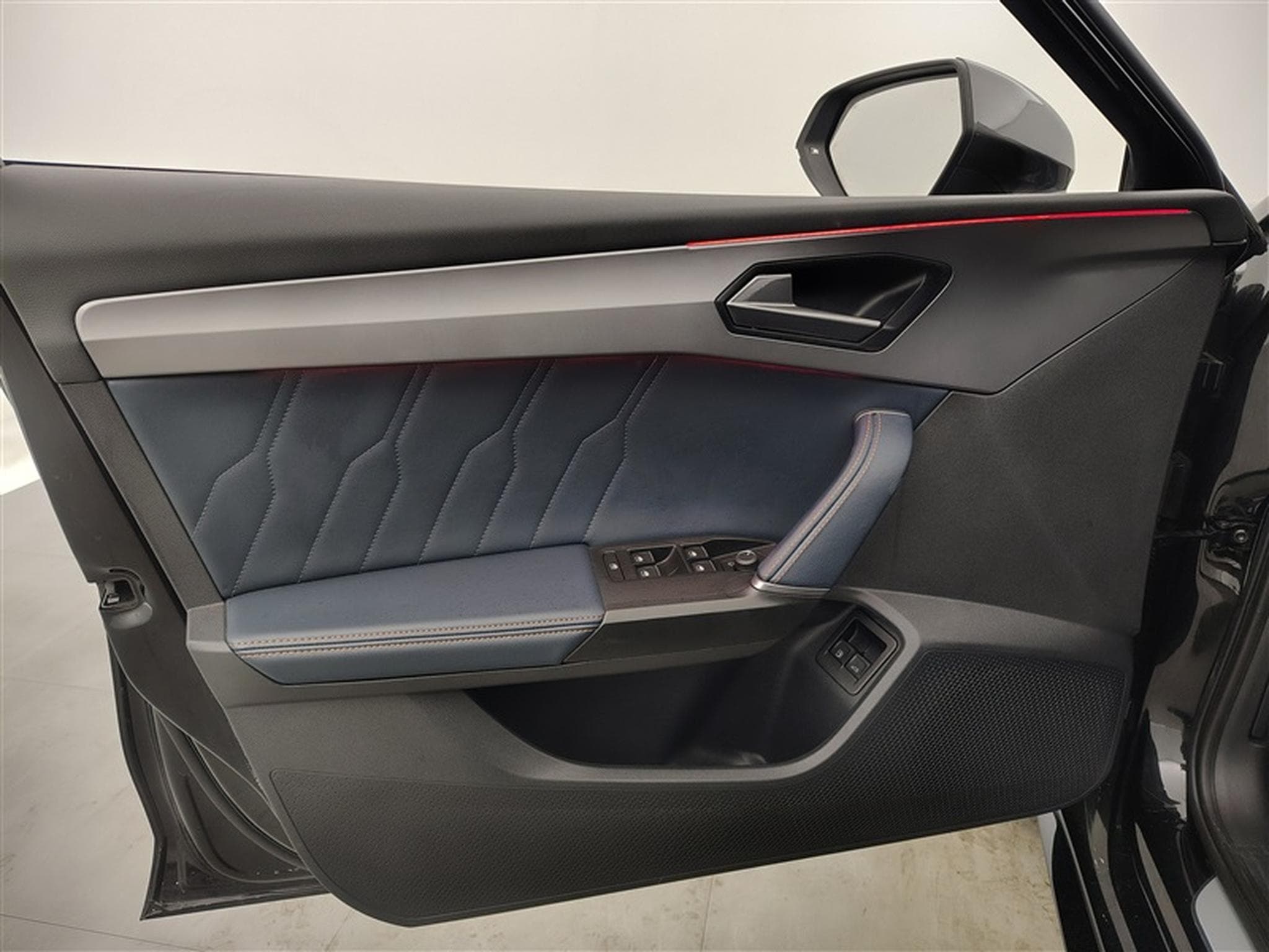 Cupra Leon Leon ST e-Hybrid 1.4 PHEV  Cuir/Siège élec./Toit Pano/... (2021) - Foto 17