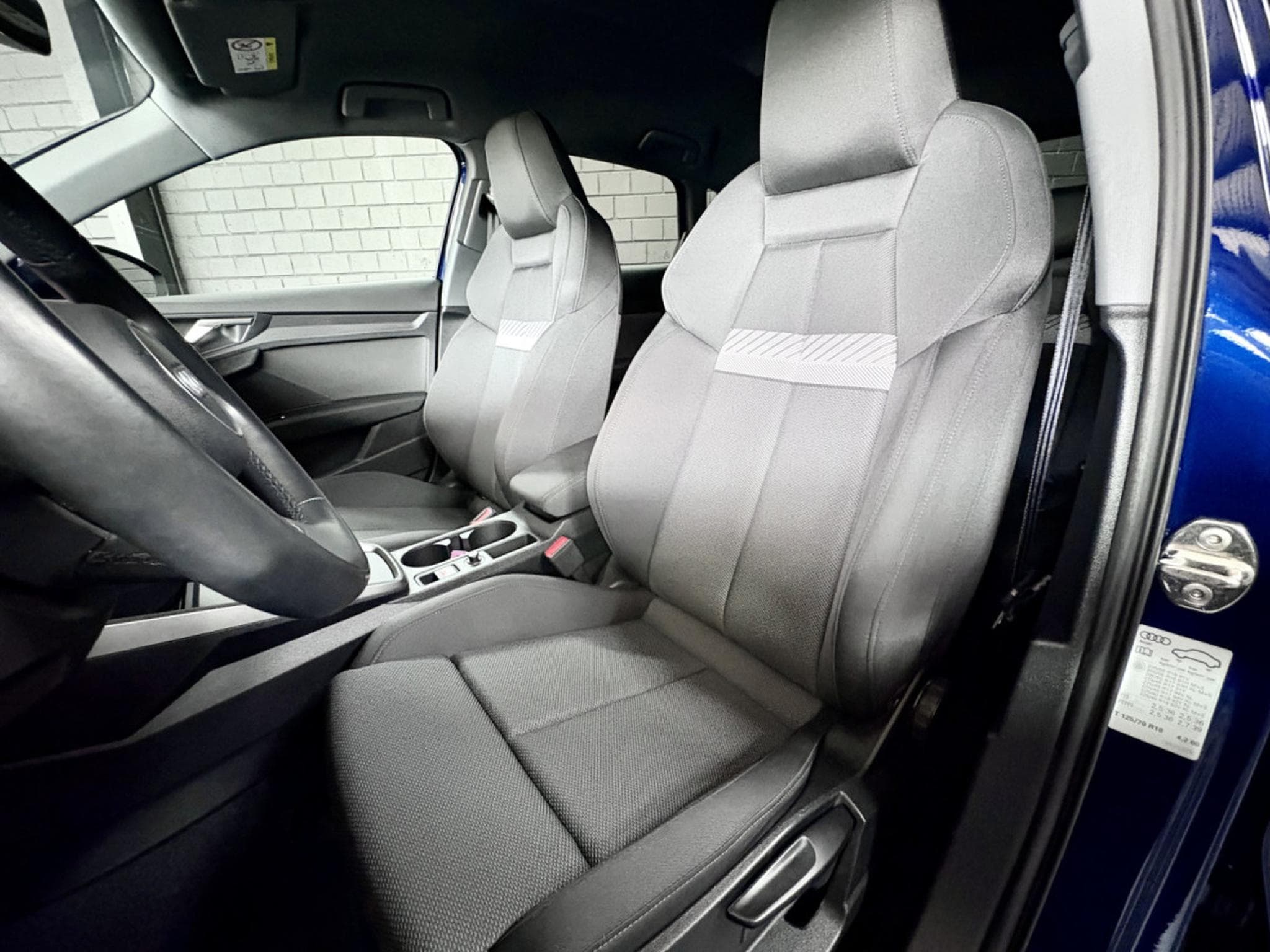 Audi A3 Sportback Advanced 30 TFSI 110 CV *ATTELAGE* * 18" * (2023) - Photo 7