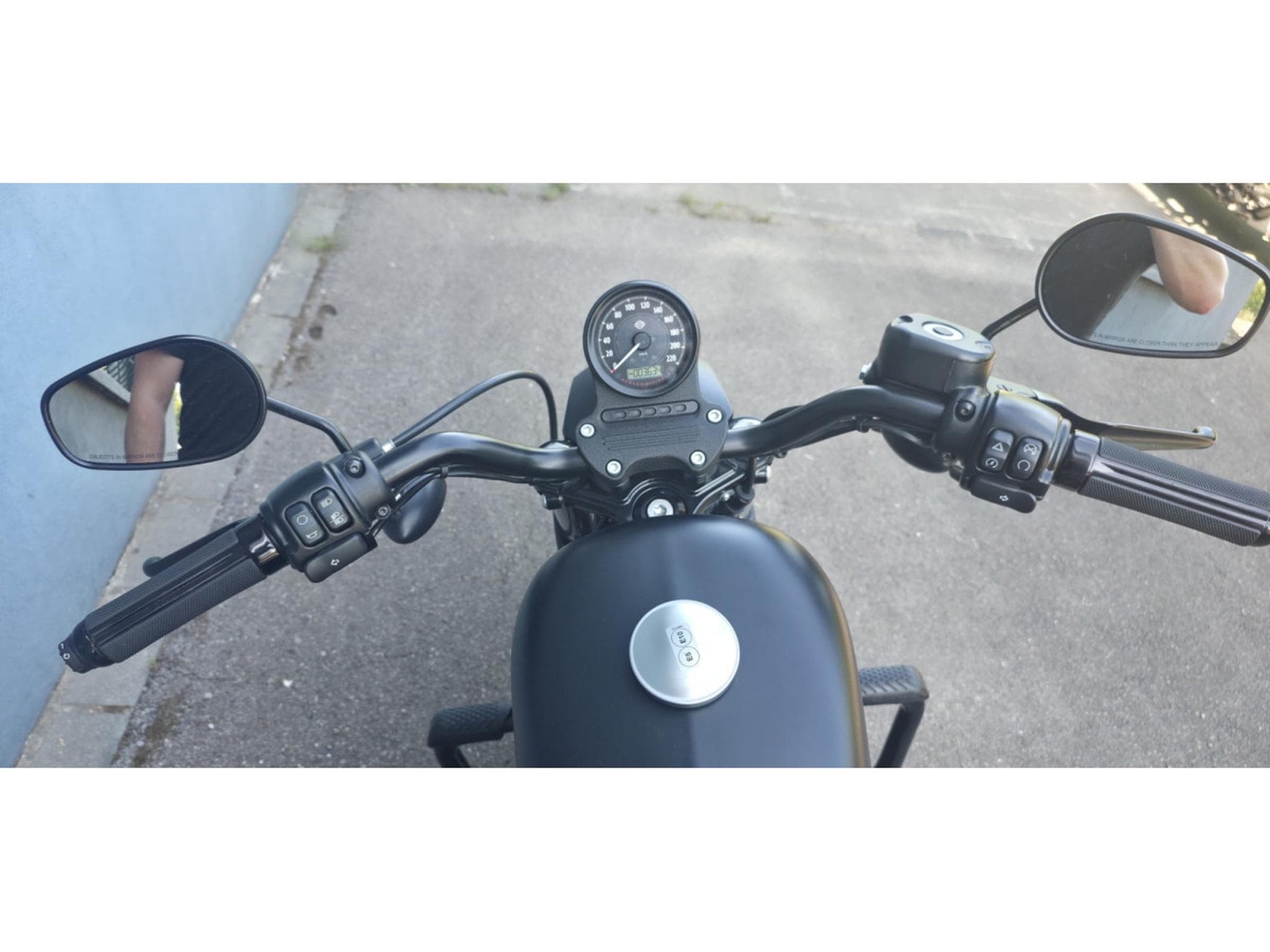 Harley-Davidson Sportster 883 (2019) - Foto 5