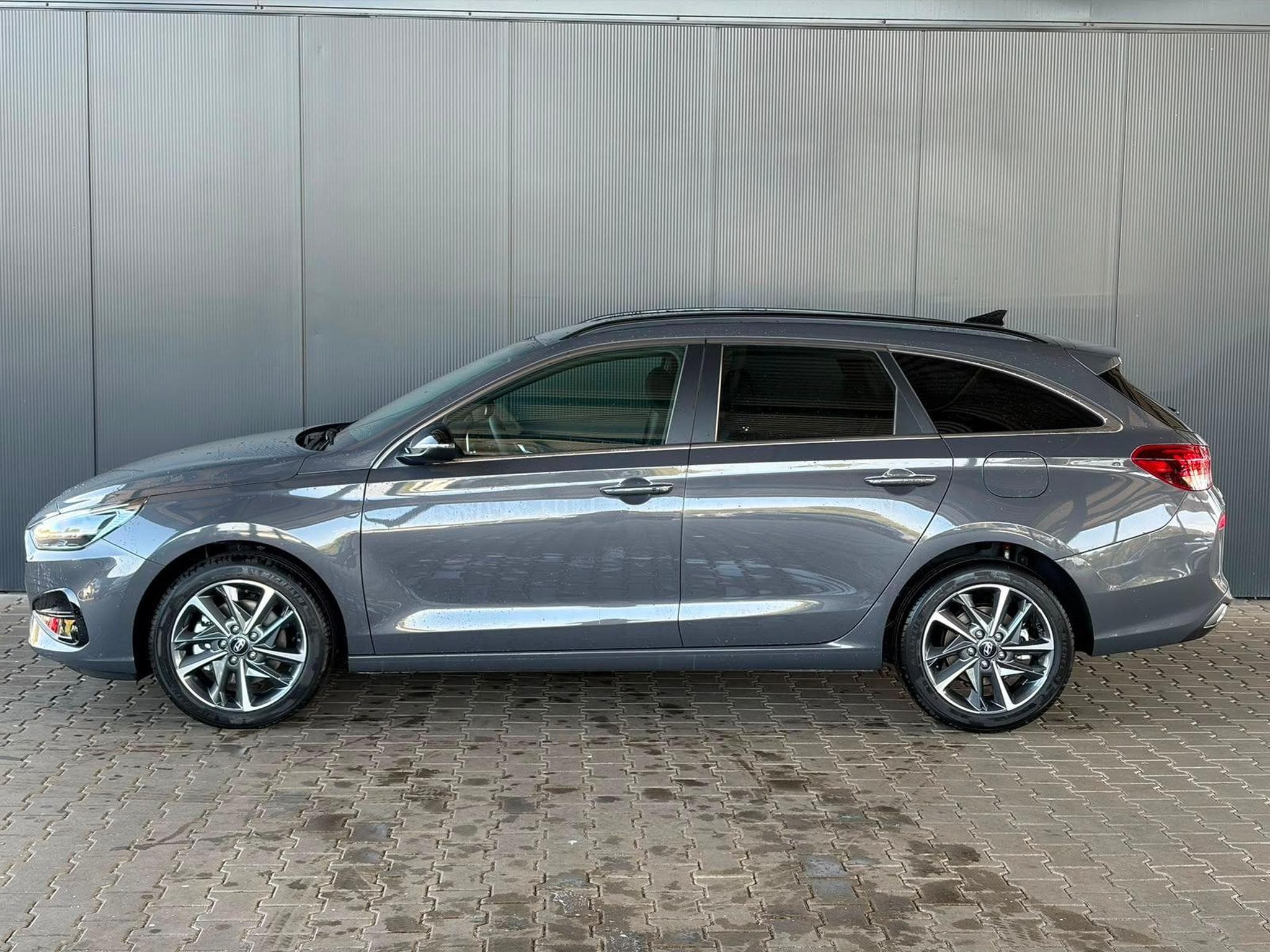 Hyundai i30 Comfort Plus Navi (2025) - Foto 2