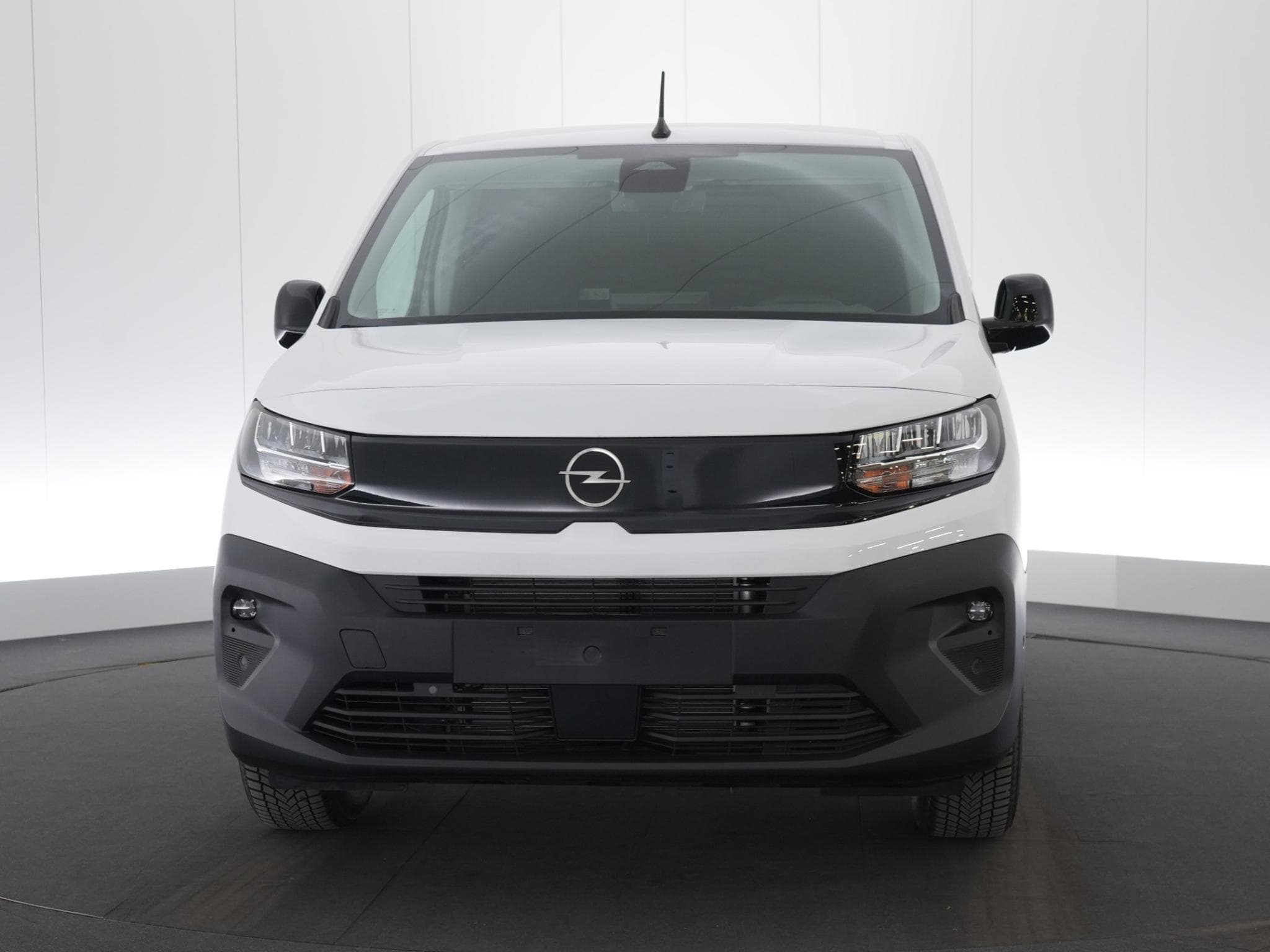Opel Combo Cargo L2H1 Heavy (2026) - Foto 3