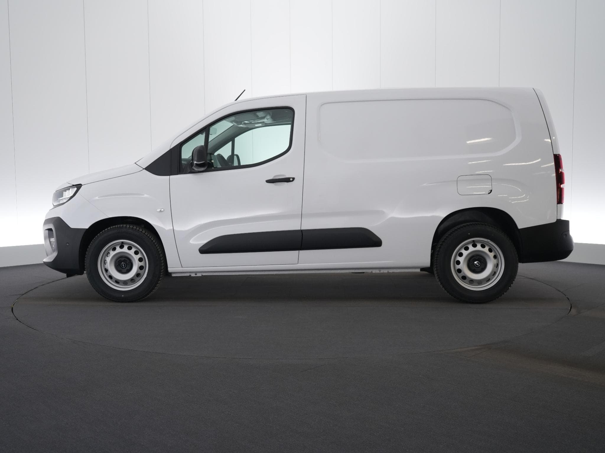 Opel Combo Cargo L2H1 Heavy (2026) - Foto 4