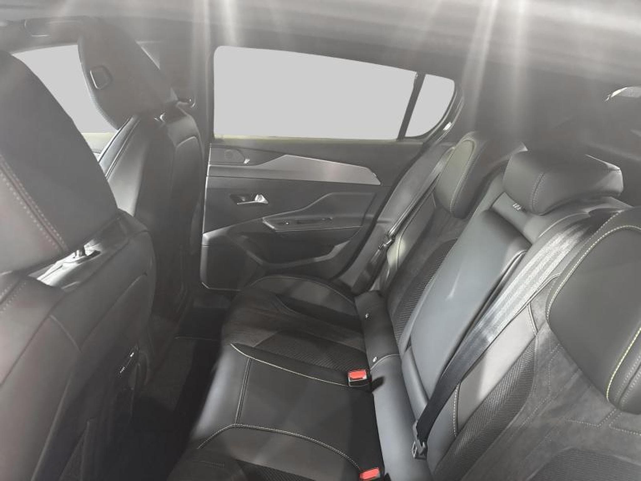 Peugeot 308 III & e- GT (2026) - Photo 12