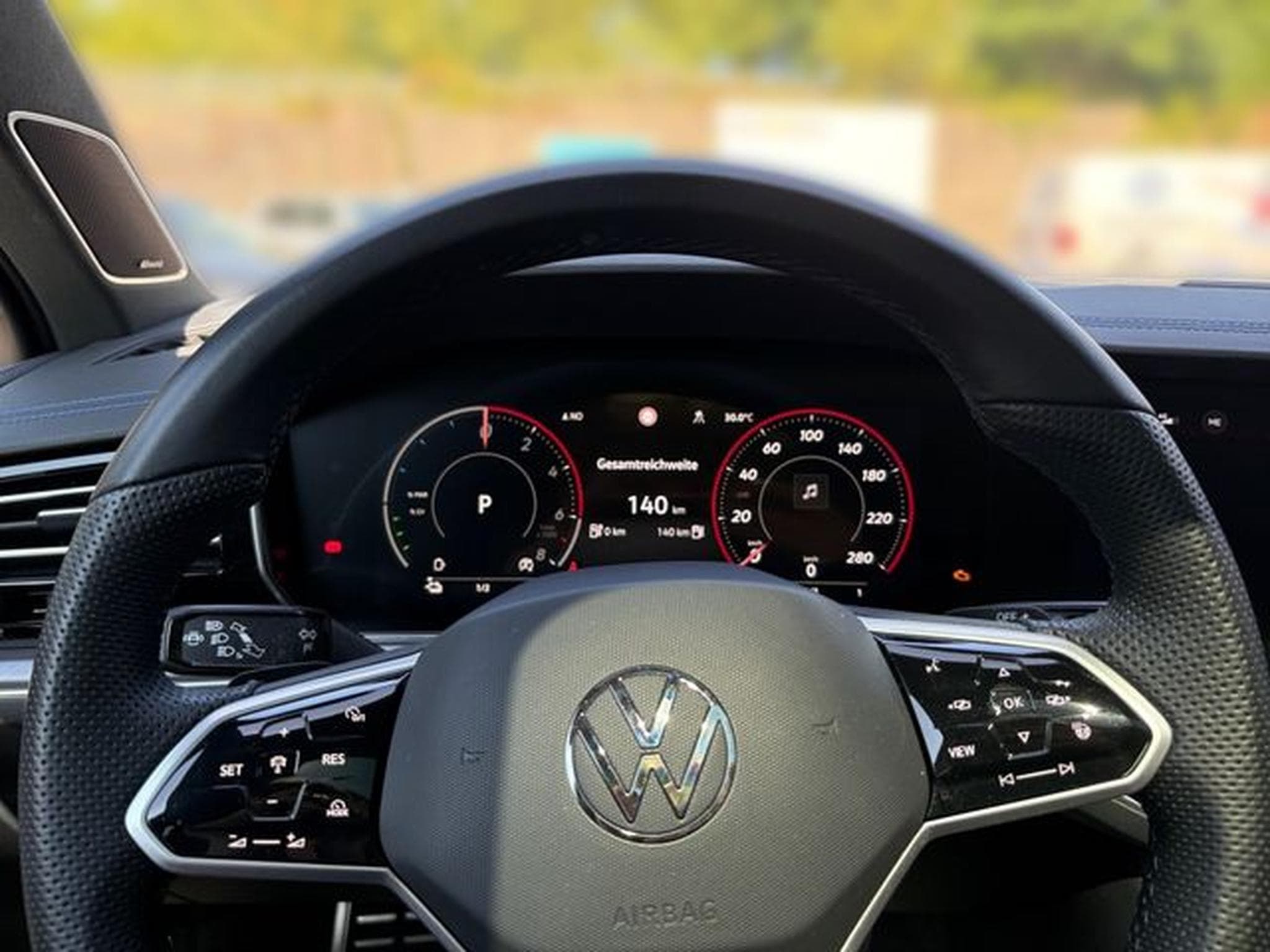 VW Touareg Touareg 3.0 TSI eHybrid 340 kW 4Motion R (2024) - Foto 10