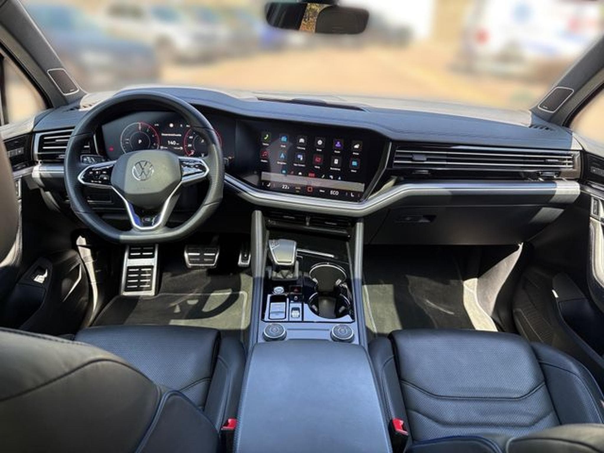 VW Touareg Touareg 3.0 TSI eHybrid 340 kW 4Motion R (2024) - Foto 12