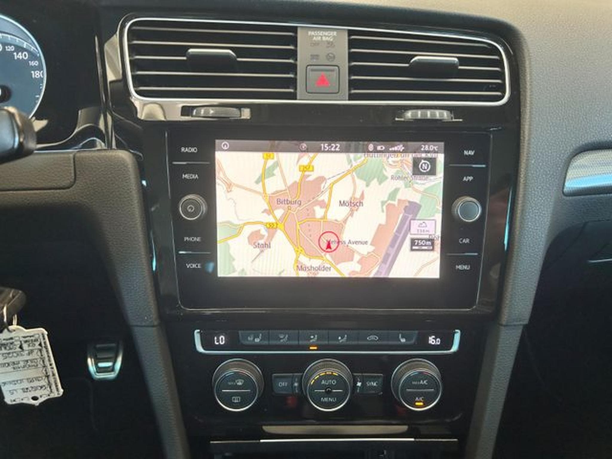 VW Golf Golf 1.5 TSI IQ.DRIVE Navi Kamera PDC Bluetooth (2019) - Photo 15
