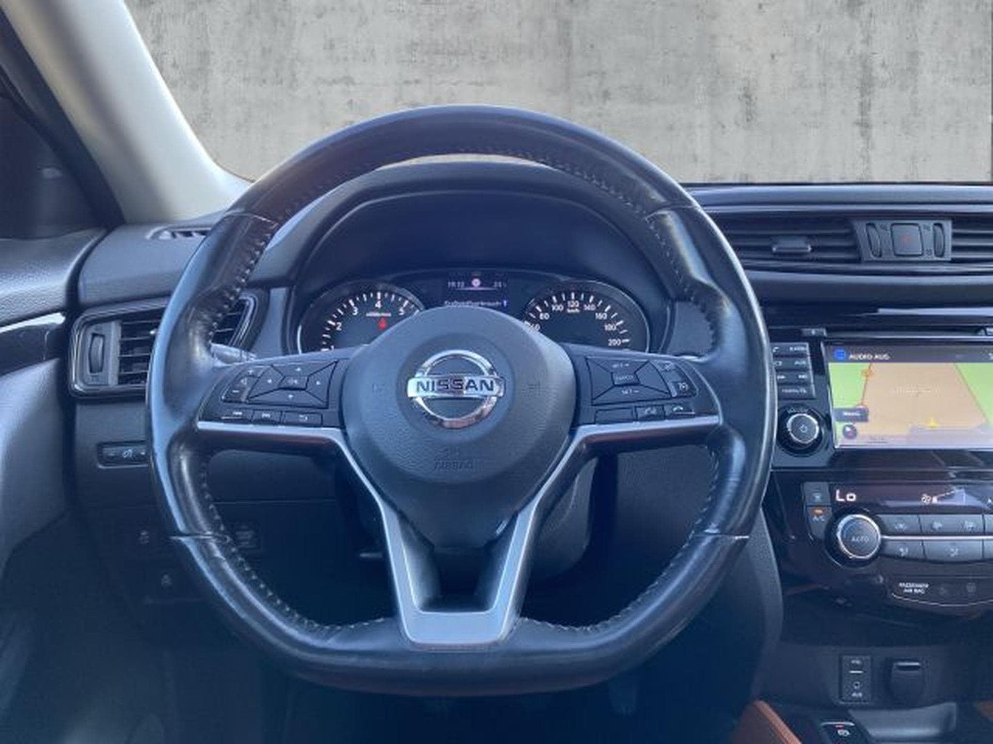 Nissan X-Trail X-Trail 1.6 DIG-T Tekna NAVI PANO RFK LED AHK (2018) - Photo 15