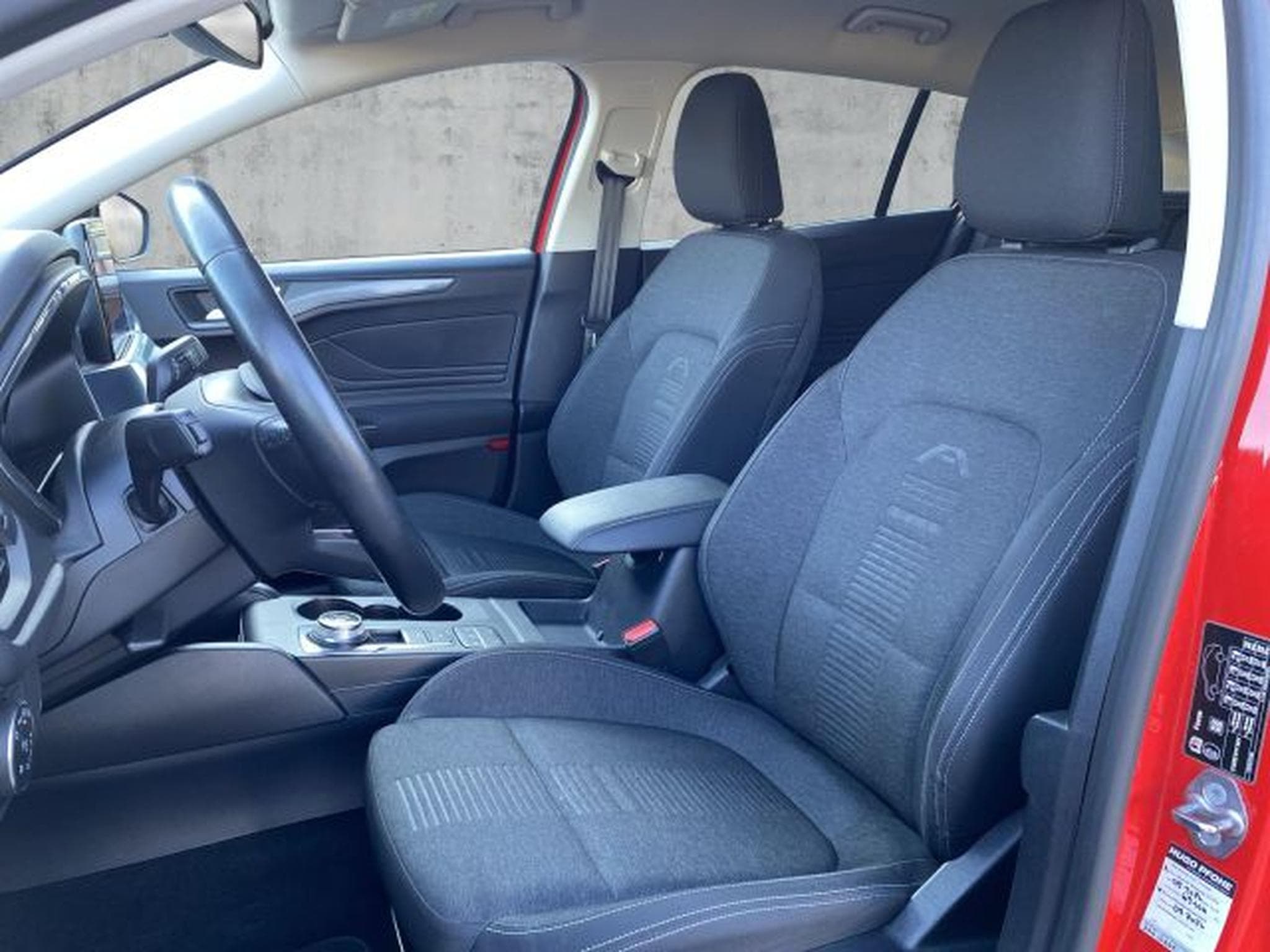 Ford Focus Focus Turnier Aut. Active NAVI ACC RFK B&amp;O AHK (2020) - Photo 11
