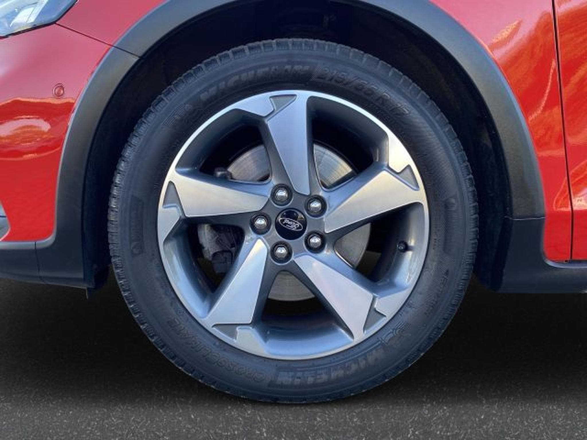 Ford Focus Focus Turnier Aut. Active NAVI ACC RFK B&amp;O AHK (2020) - Photo 9