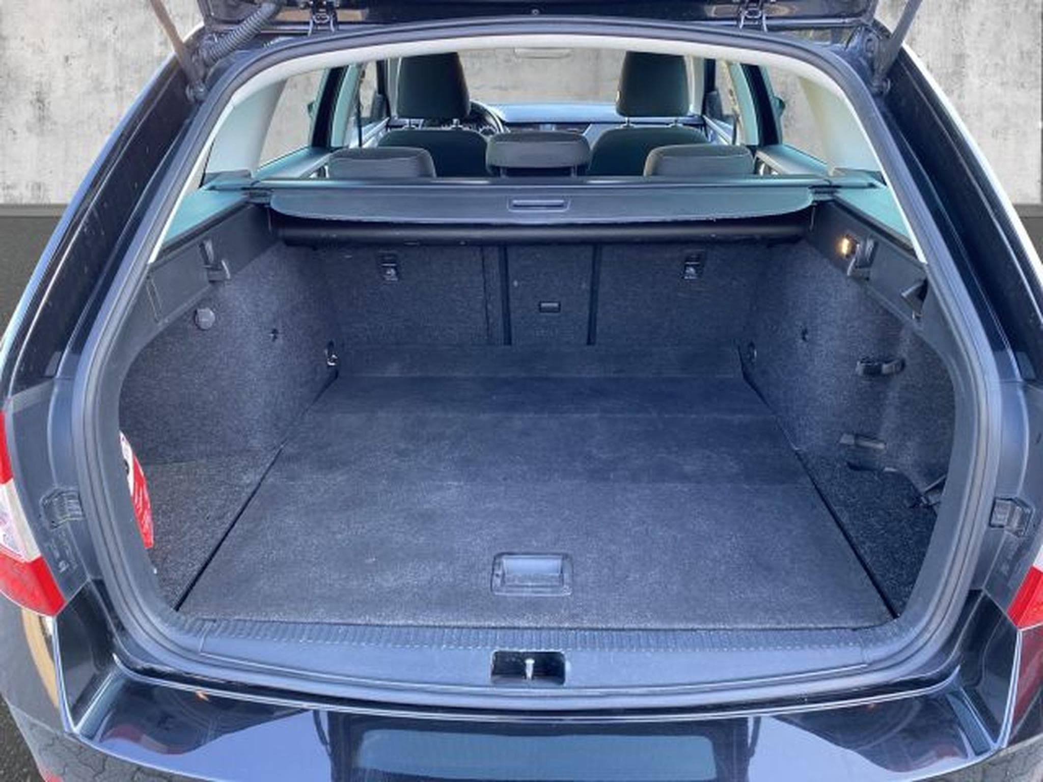 Skoda Octavia Octavia 1.6 TDI DSG NAVI PDC Tempo AHK GARANTIE (2018) - Photo 10