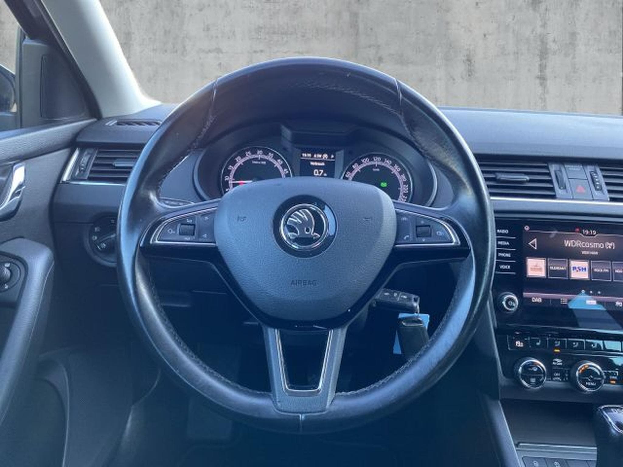 Skoda Octavia Octavia 1.6 TDI DSG NAVI PDC Tempo AHK GARANTIE (2018) - Photo 15