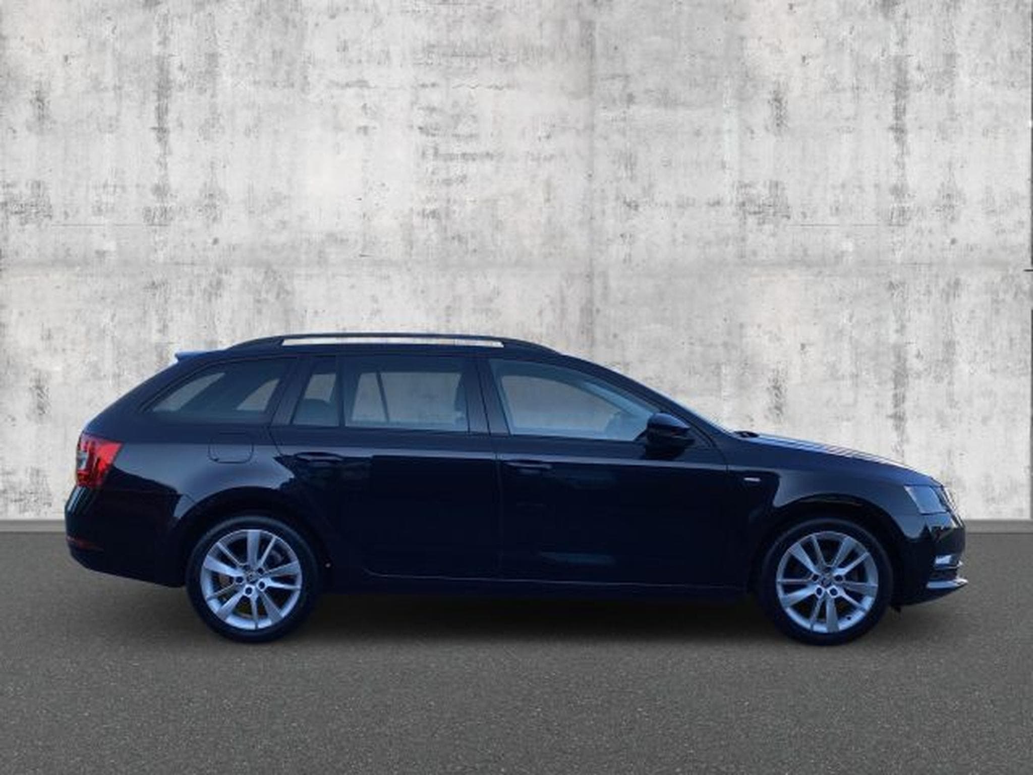 Skoda Octavia Octavia 1.6 TDI DSG NAVI PDC Tempo AHK GARANTIE (2018) - Photo 6