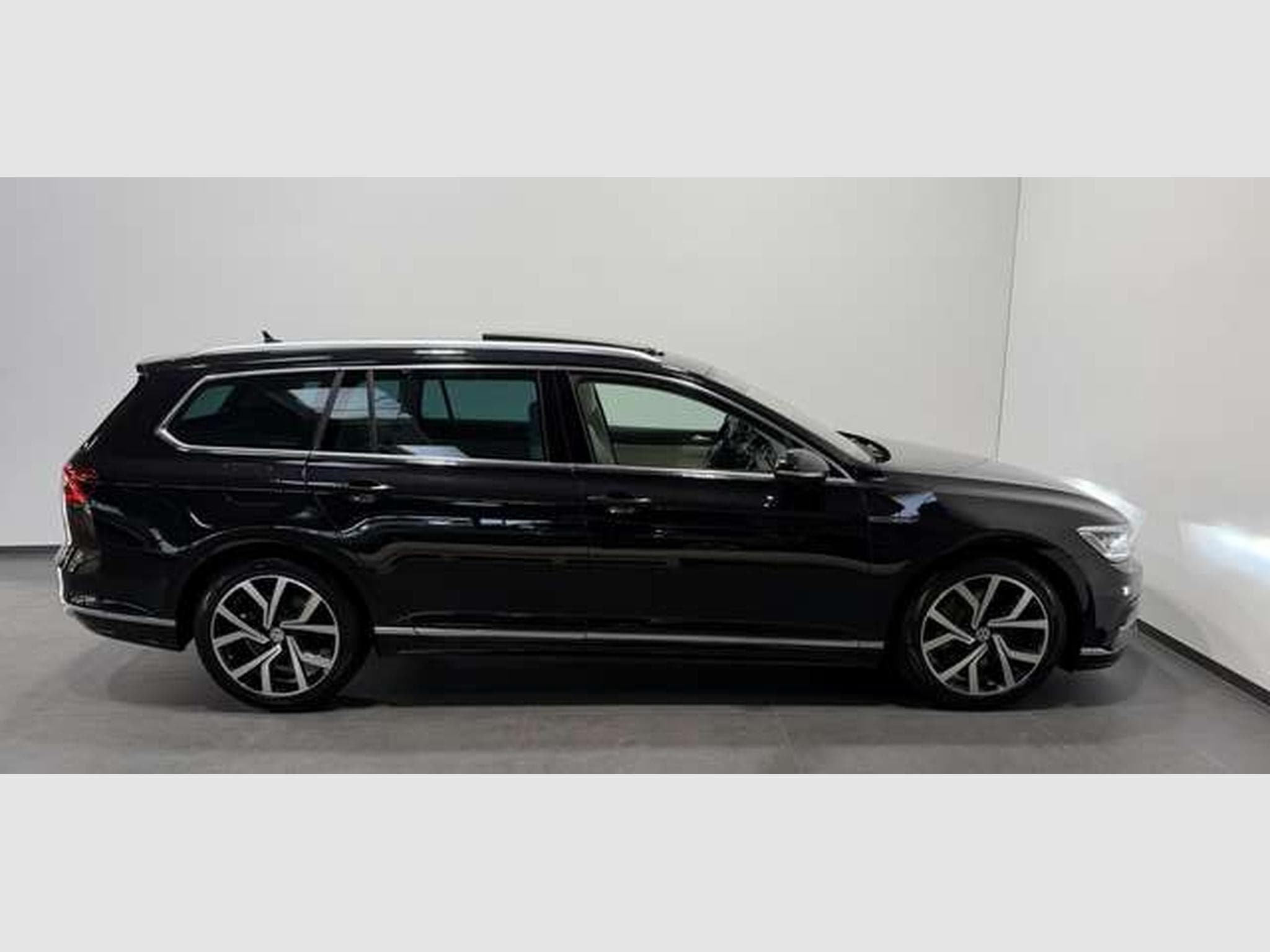 VW Passat R Line 4M *19''*Digital*ACC*H-UP*AHK*Pano (2016) - Foto 4