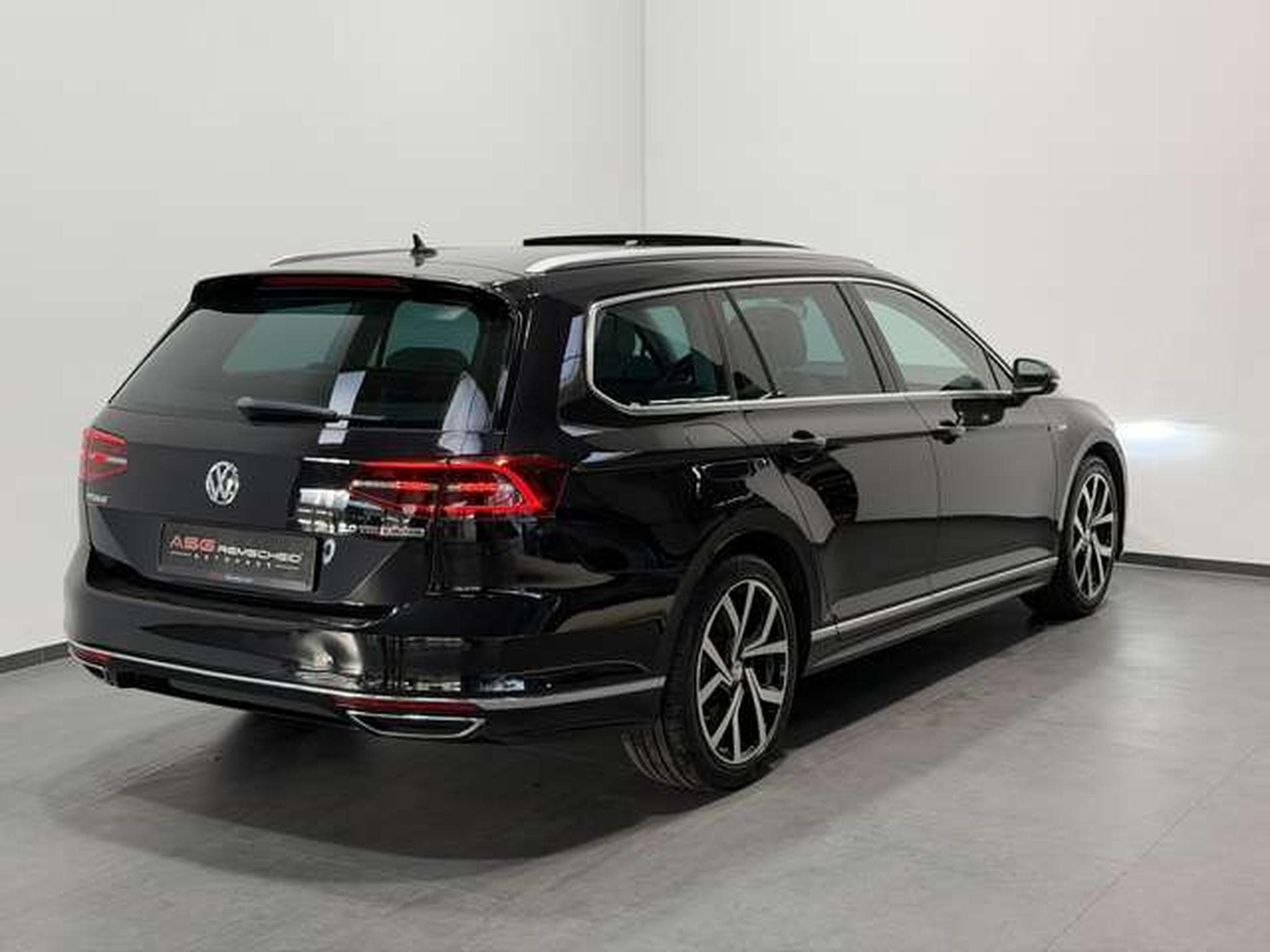 VW Passat R Line 4M *19''*Digital*ACC*H-UP*AHK*Pano (2016) - Foto 6