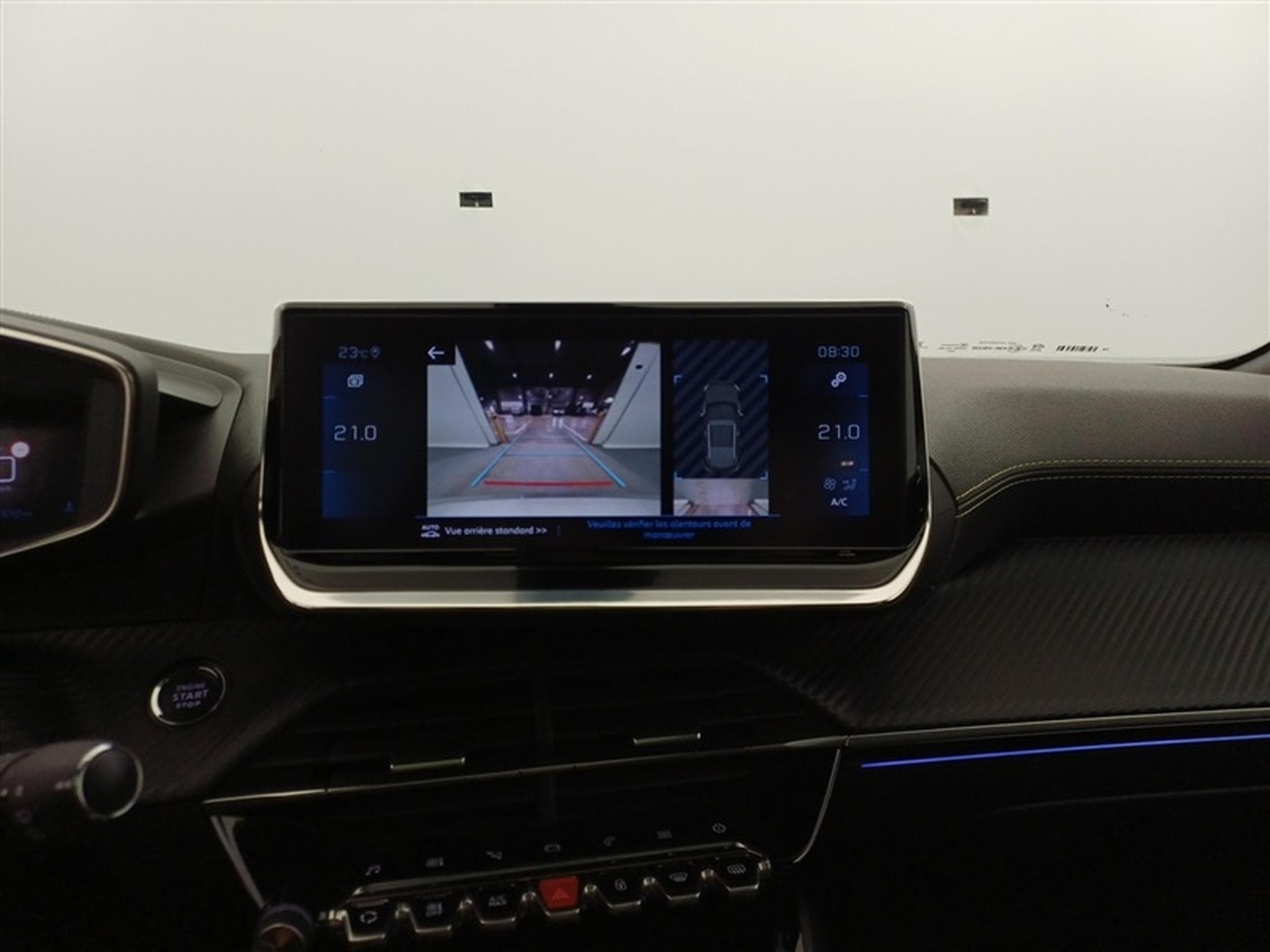 Peugeot 2008 1.2 PureTech GT Line PANO/CAM/CARPLAY (2021) - Photo 19