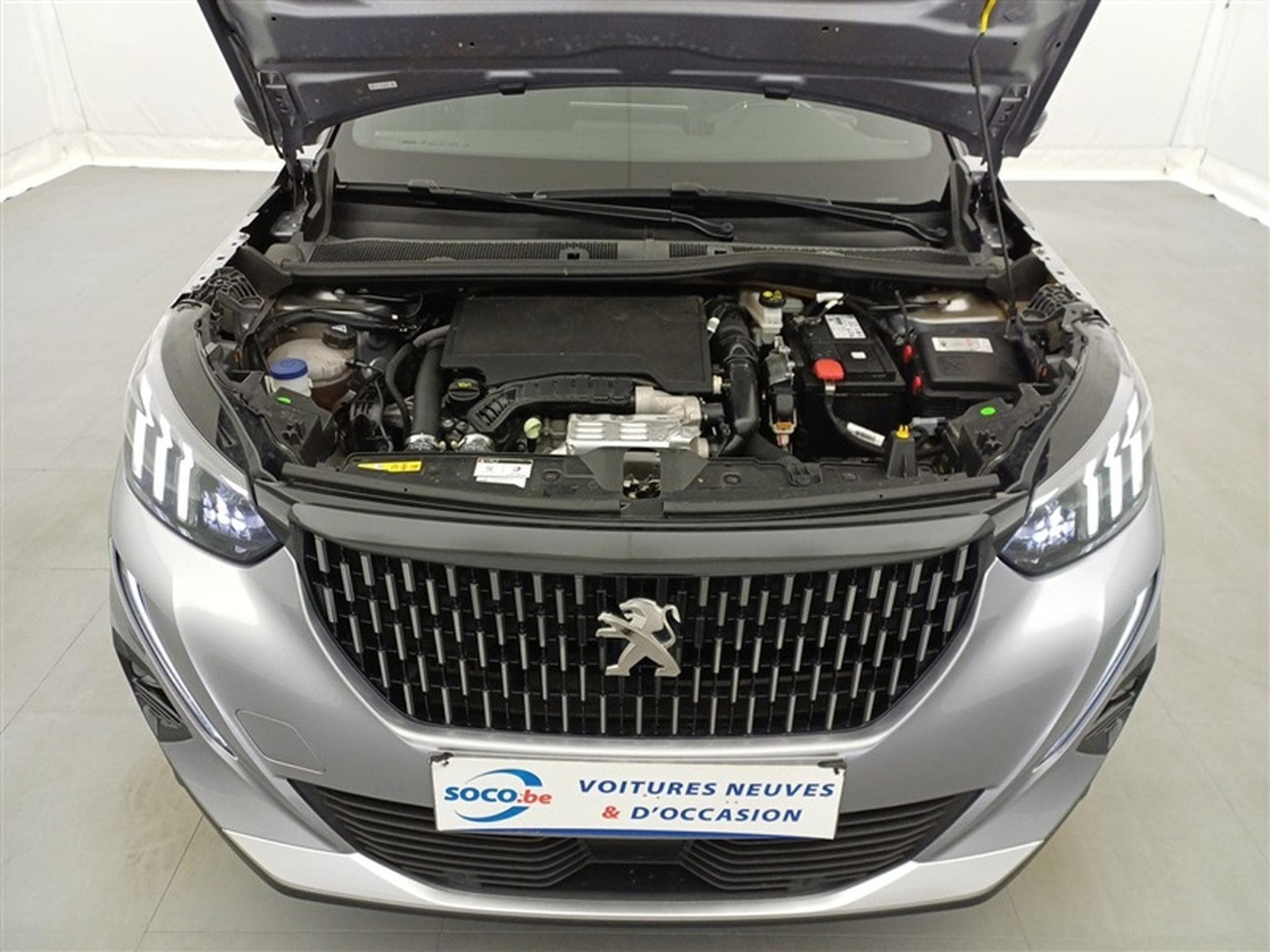 Peugeot 2008 1.2 PureTech GT Line PANO/CAM/CARPLAY (2021) - Photo 21