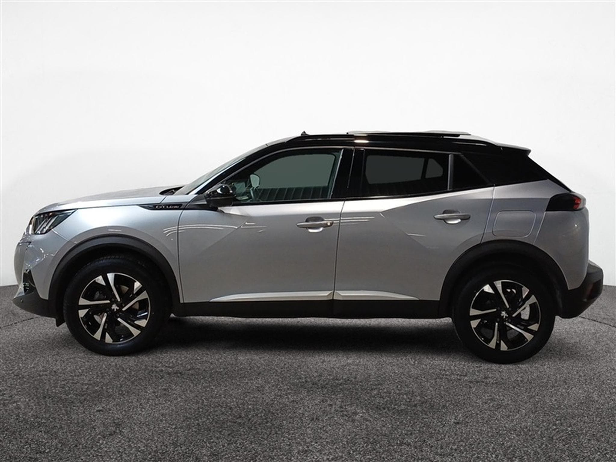 Peugeot 2008 1.2 PureTech GT Line PANO/CAM/CARPLAY (2021) - Photo 3