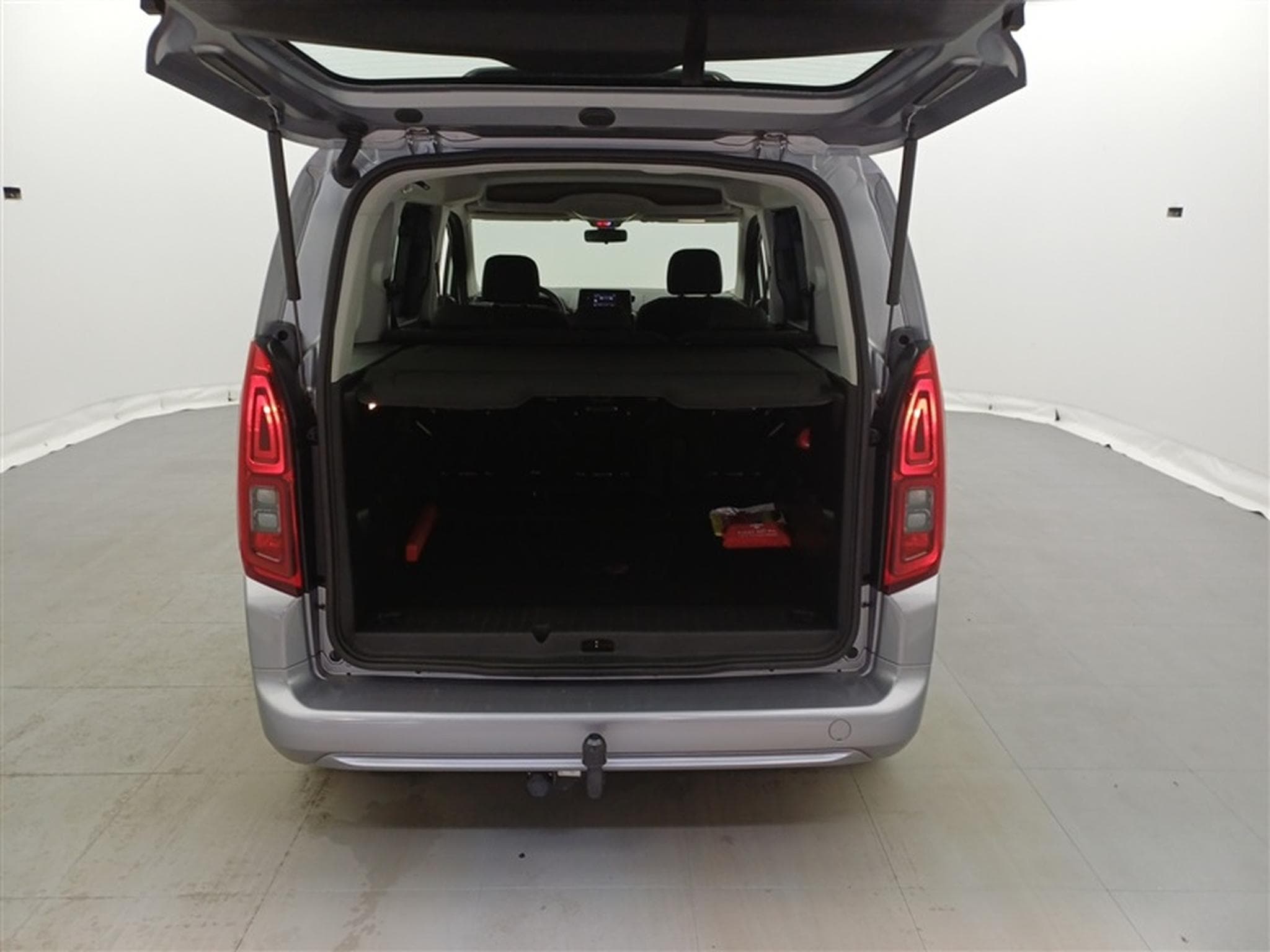 Toyota Proace 1.5 D-4D Active S/S (EU6.3) (2023) - Photo 14