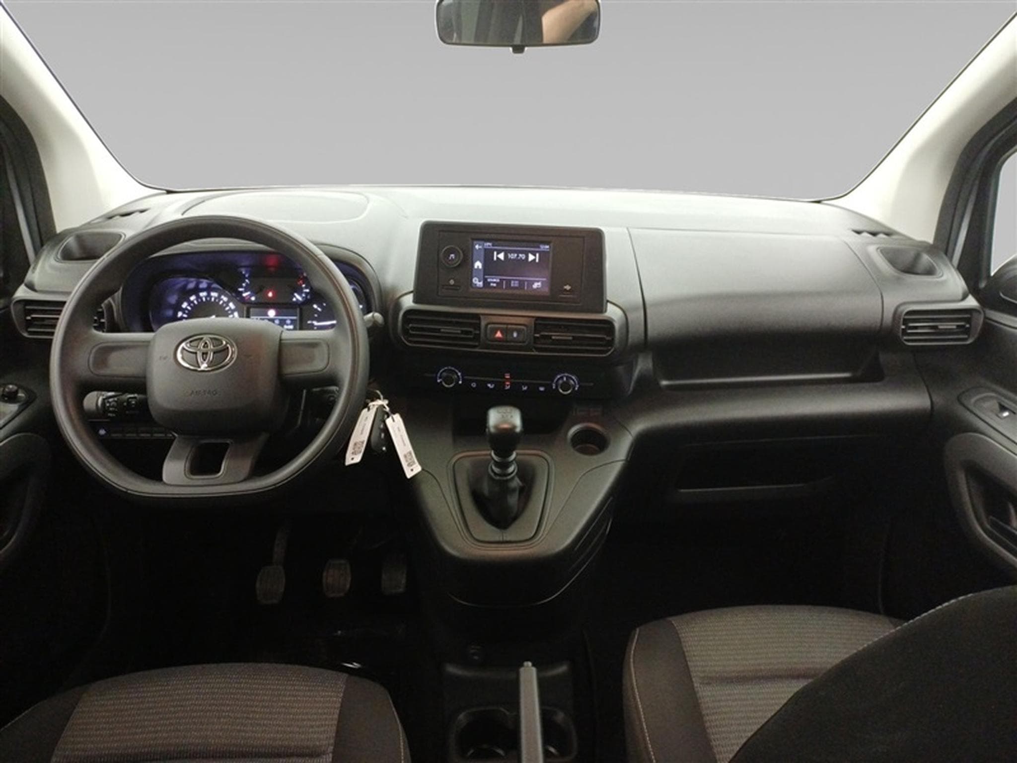 Toyota Proace 1.5 D-4D Active S/S (EU6.3) (2023) - Photo 8