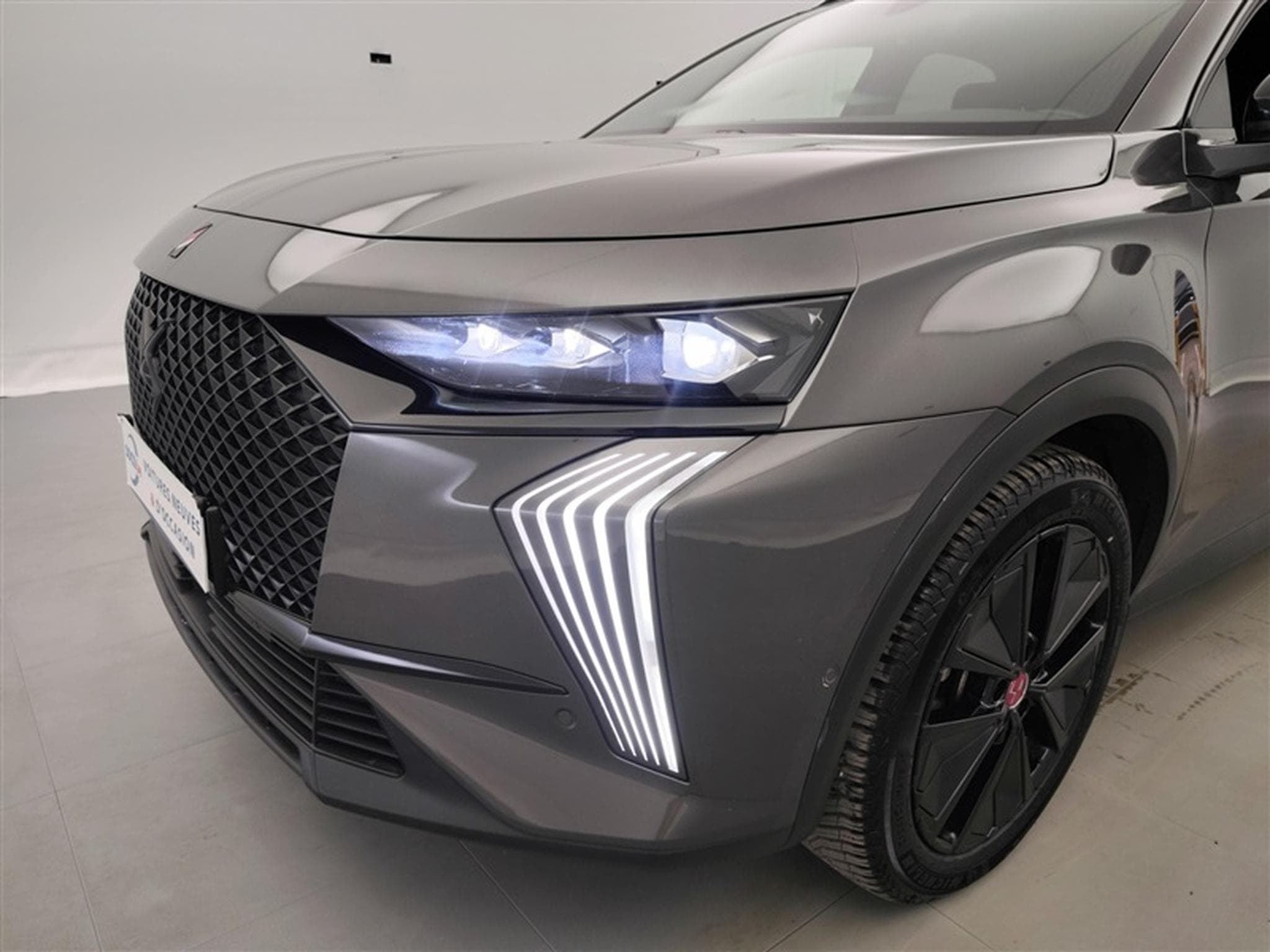 DS Automobiles DS7 1.5 HDI EAT8 Performance Line *NAVI/CARPLAY/S-CUIR* (2023) - Foto 15