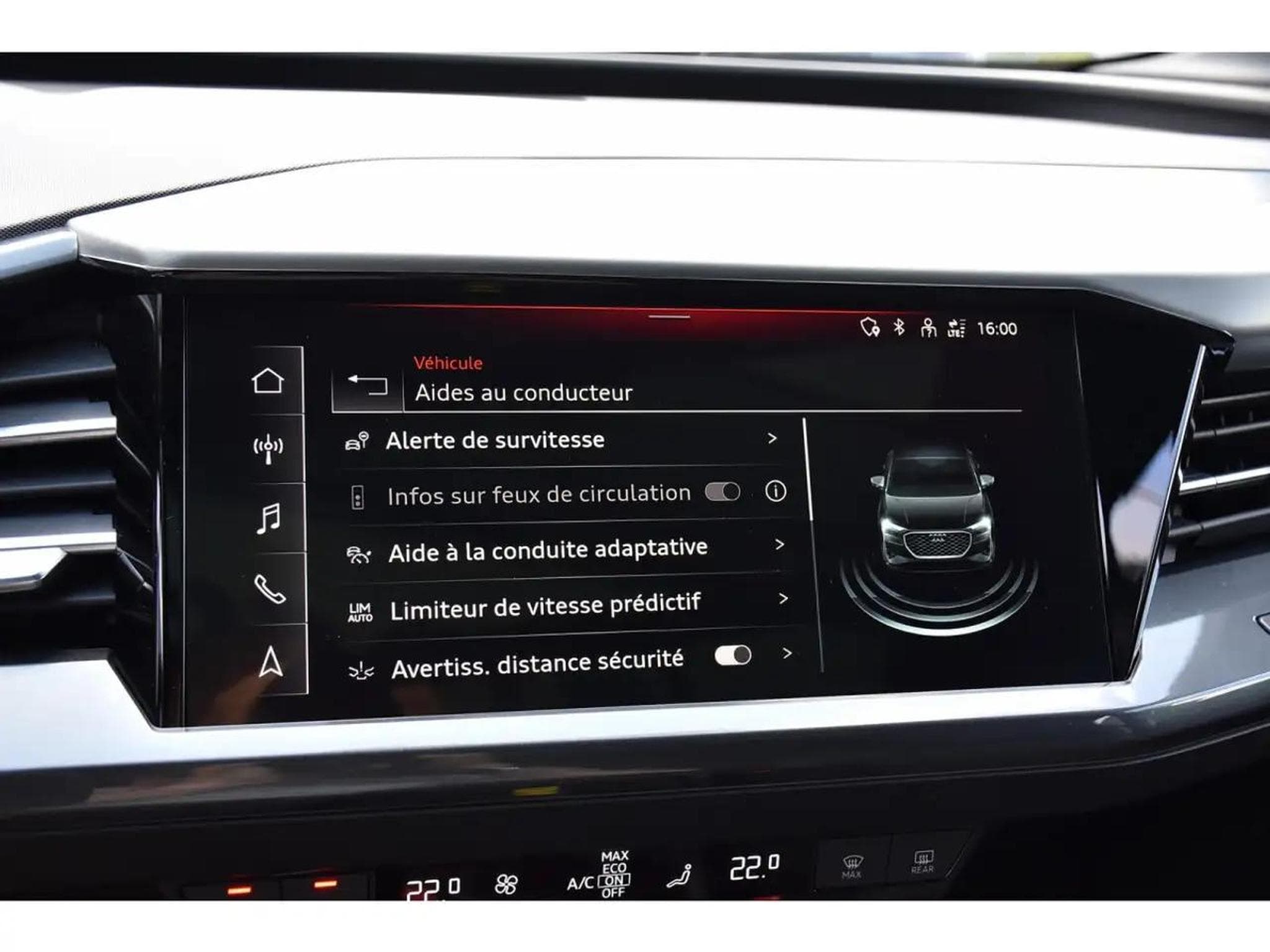 Audi e-tron (2024) - Foto 12