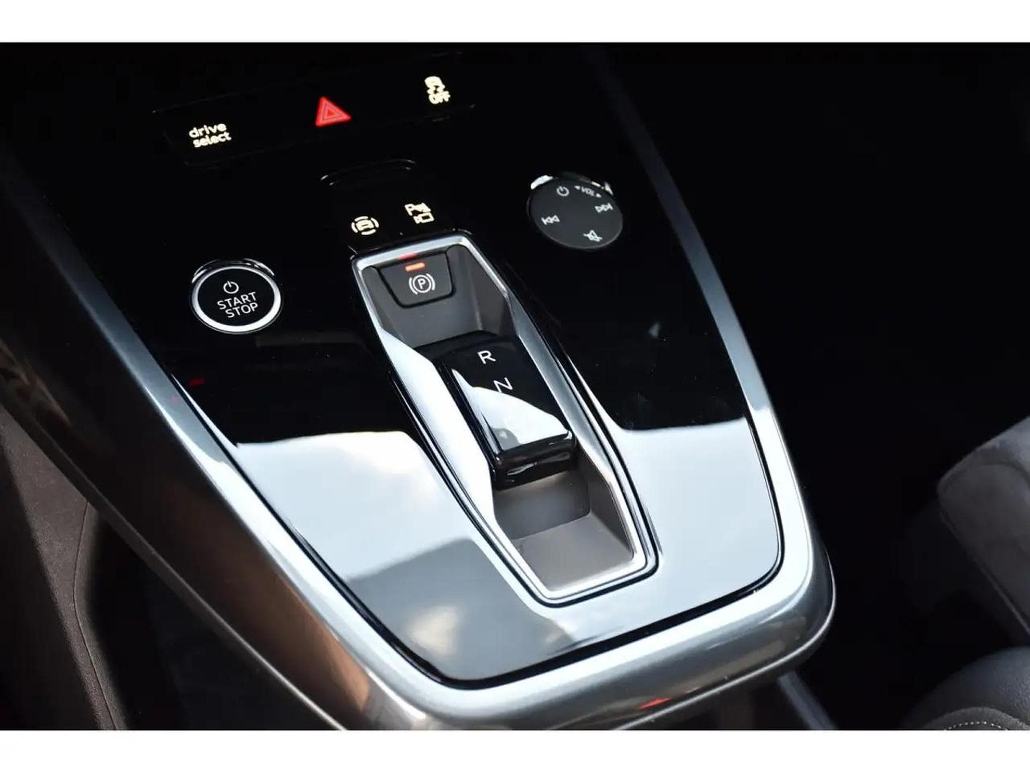 Audi e-tron (2024) - Foto 22