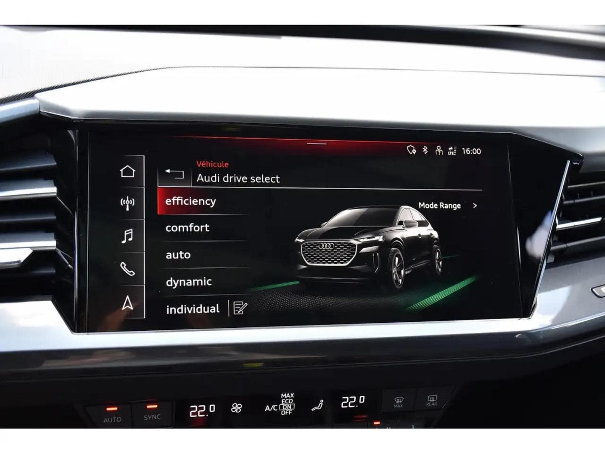 Audi e-tron (2024) - Foto 17
