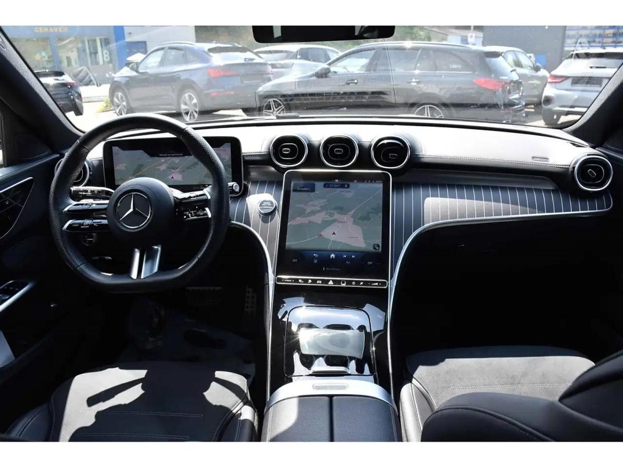 Mercedes C 200 (2025) - Photo 10