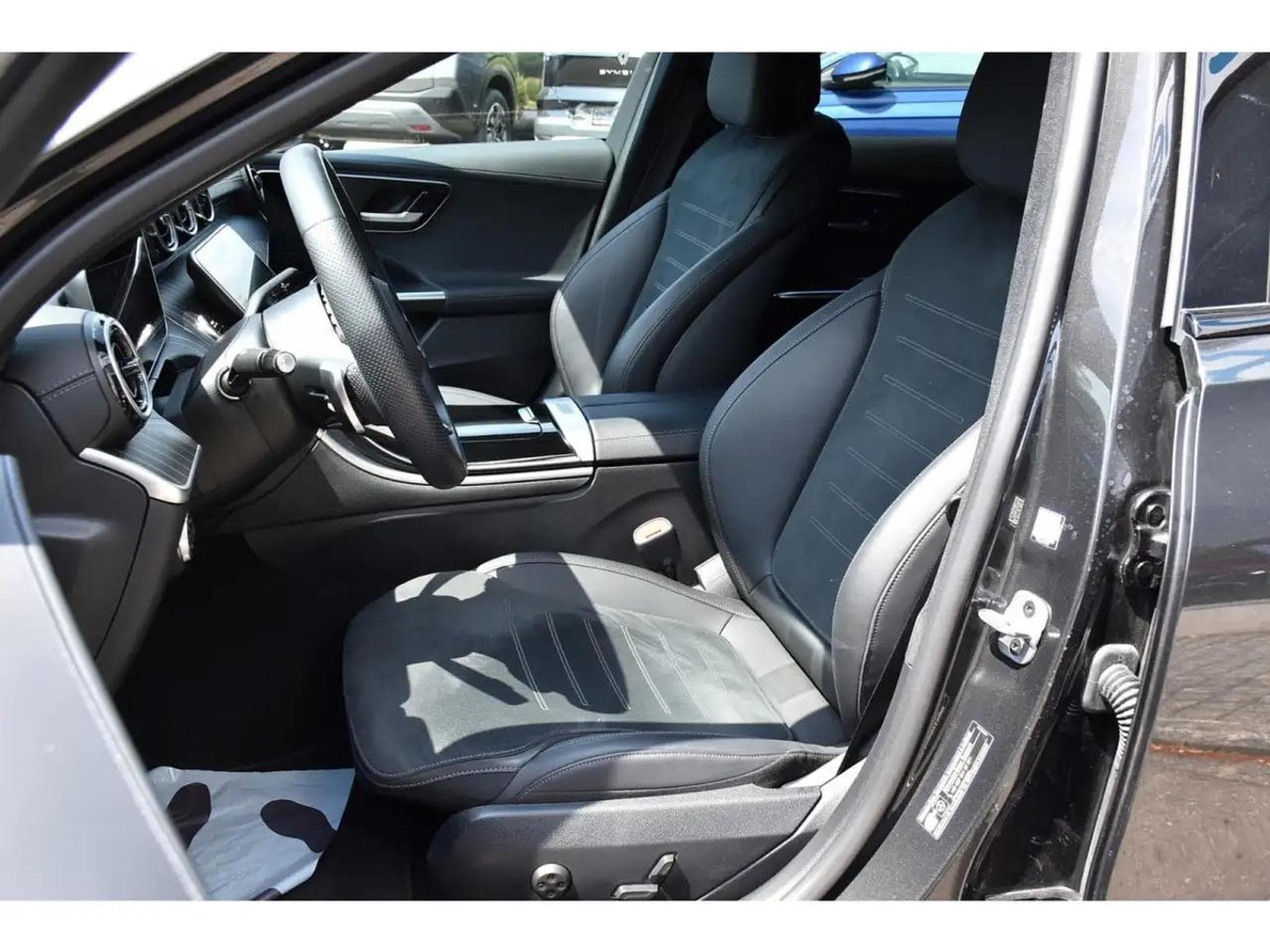 Mercedes C 200 (2025) - Photo 7