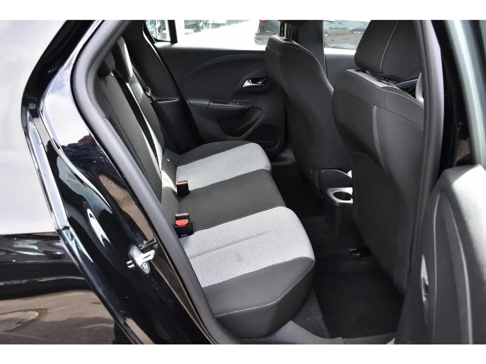 Opel Corsa (2025) - Foto 7
