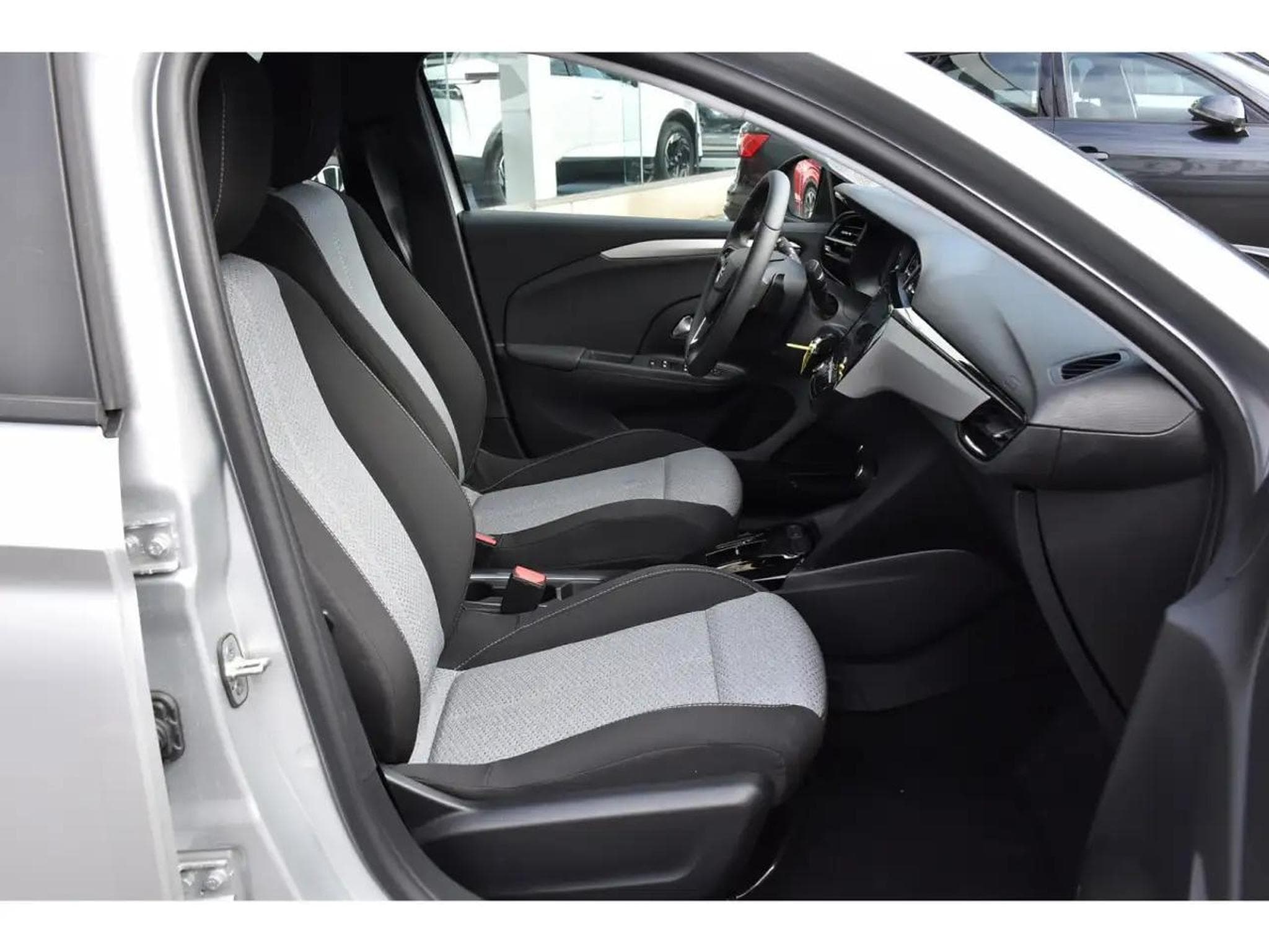 Opel Corsa (2025) - Foto 6